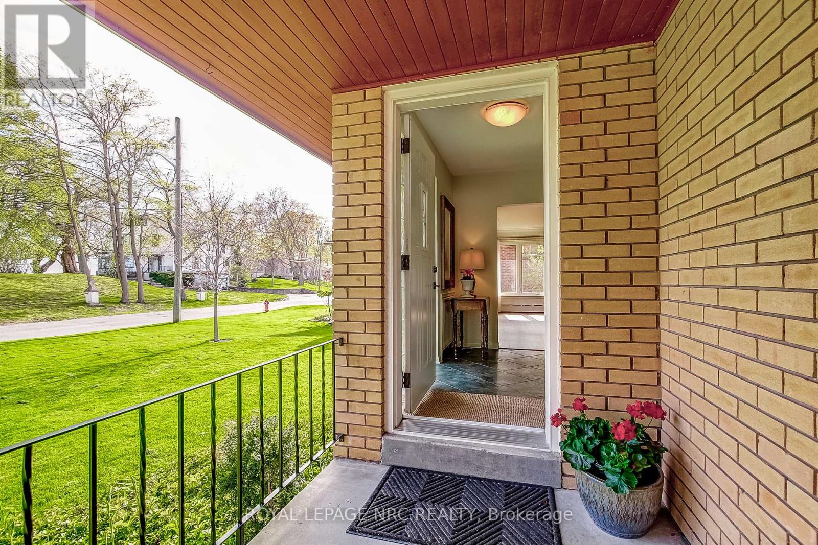 24 TENNESSEE AVENUE - 8