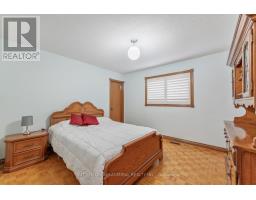 Kitchen - 48 Weldrick Road W, Richmond Hill, ON L4C3T8 Photo 12