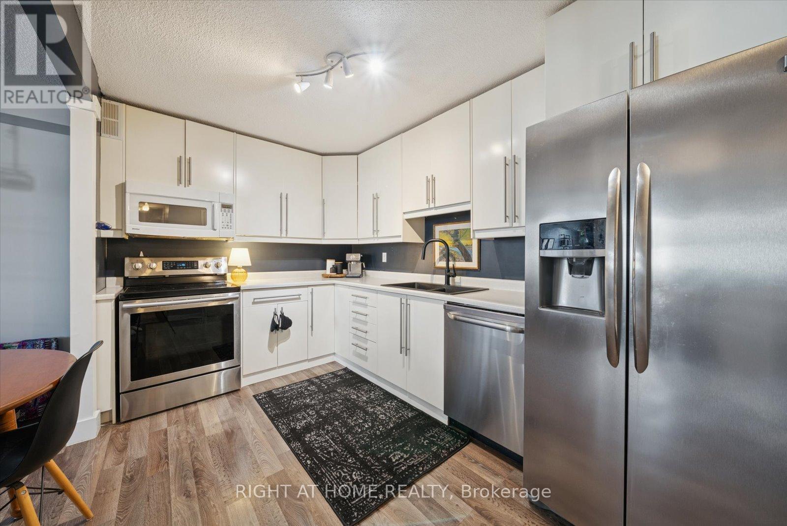 #707 260 DAVIS DRIVE - 11