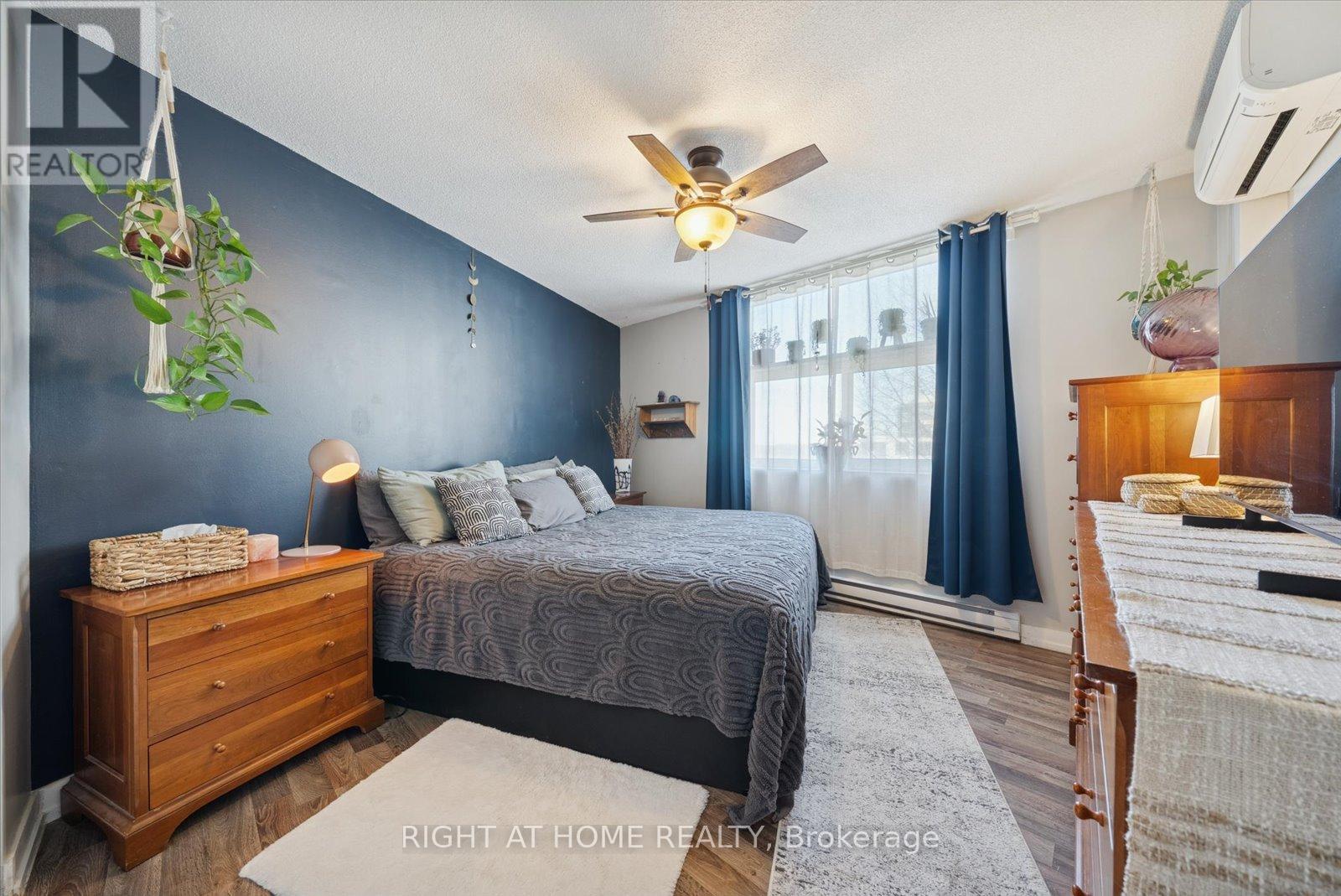 #707 260 DAVIS DRIVE - 22