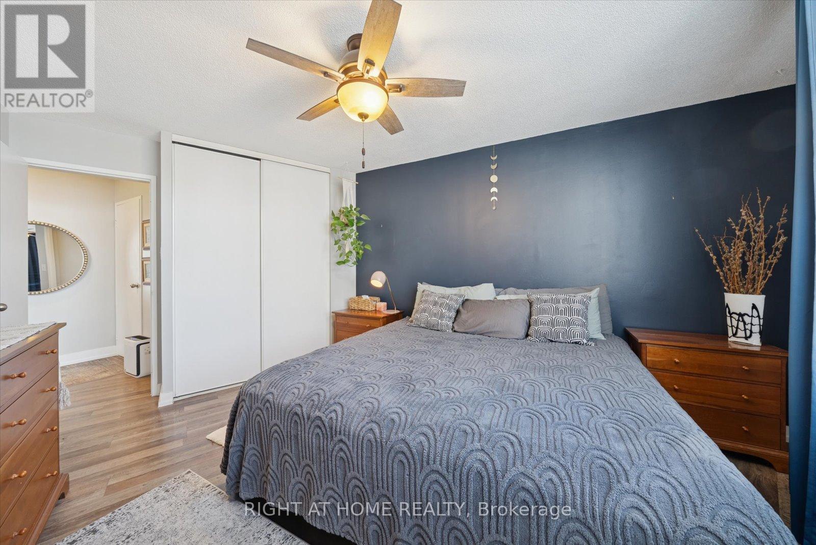 #707 260 DAVIS DRIVE - 25