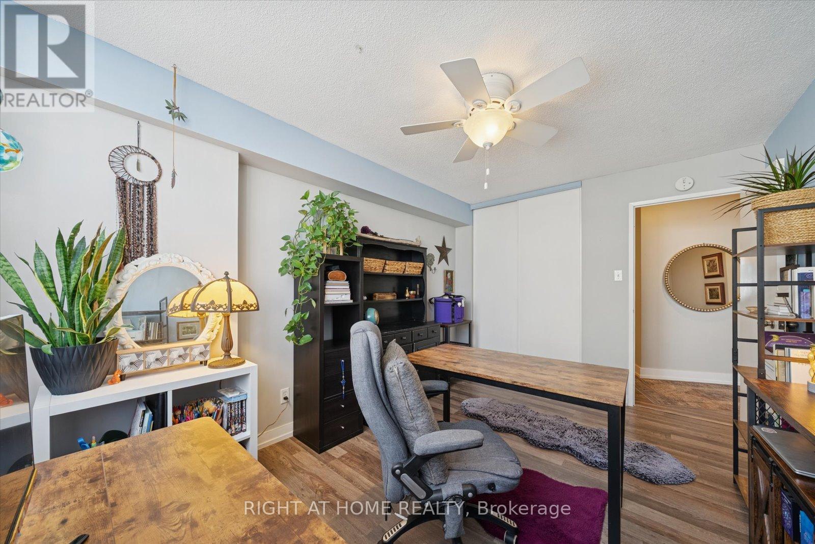 #707 260 DAVIS DRIVE - 33