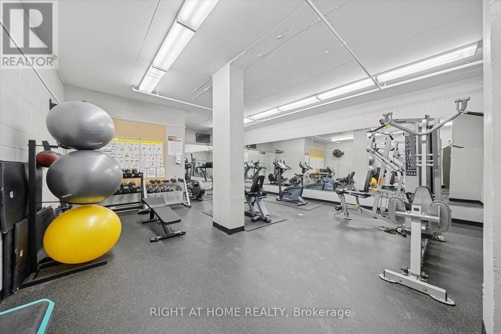 #707 260 DAVIS DRIVE - 34