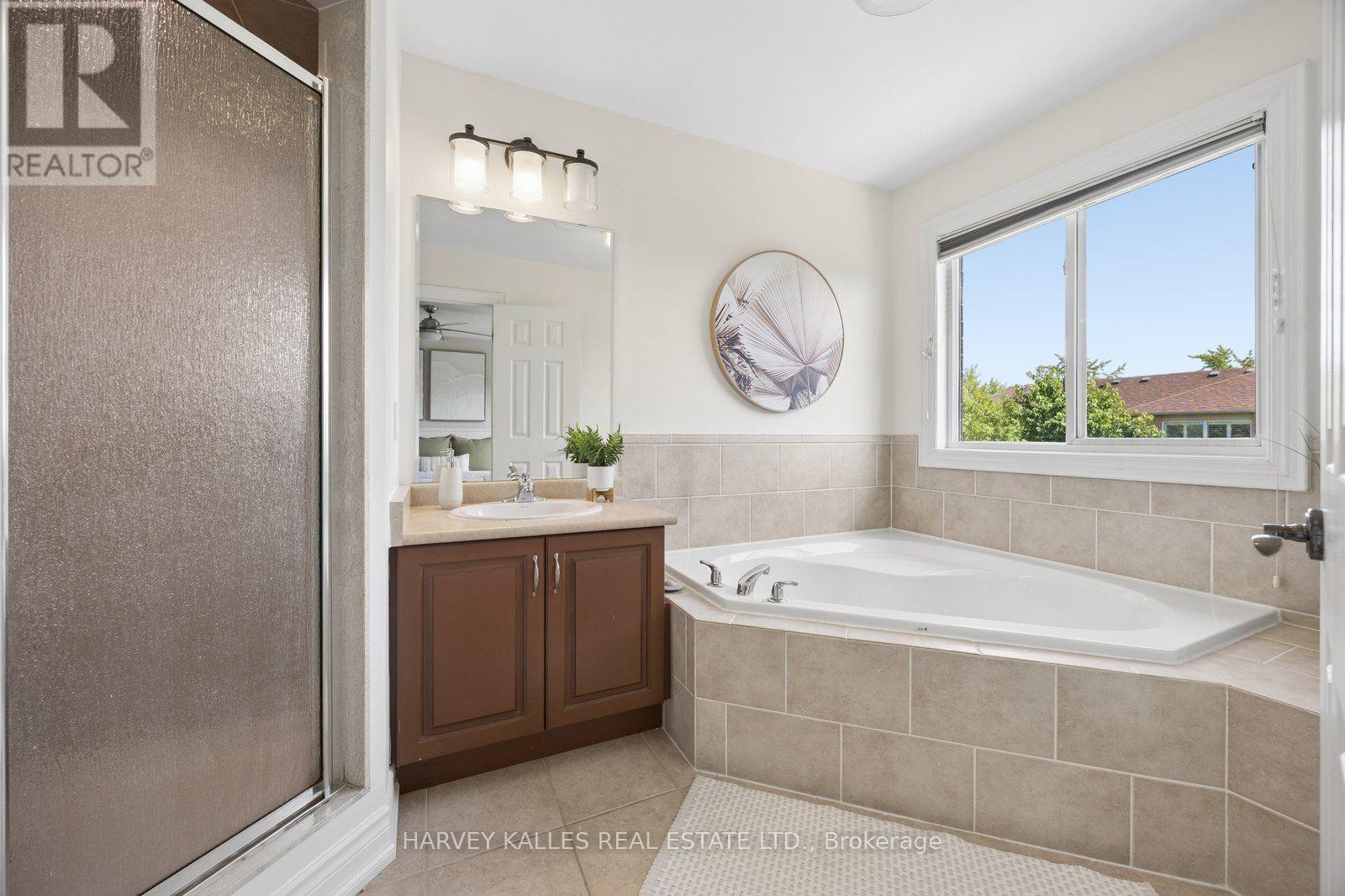 19 STARR CRESCENT - 17