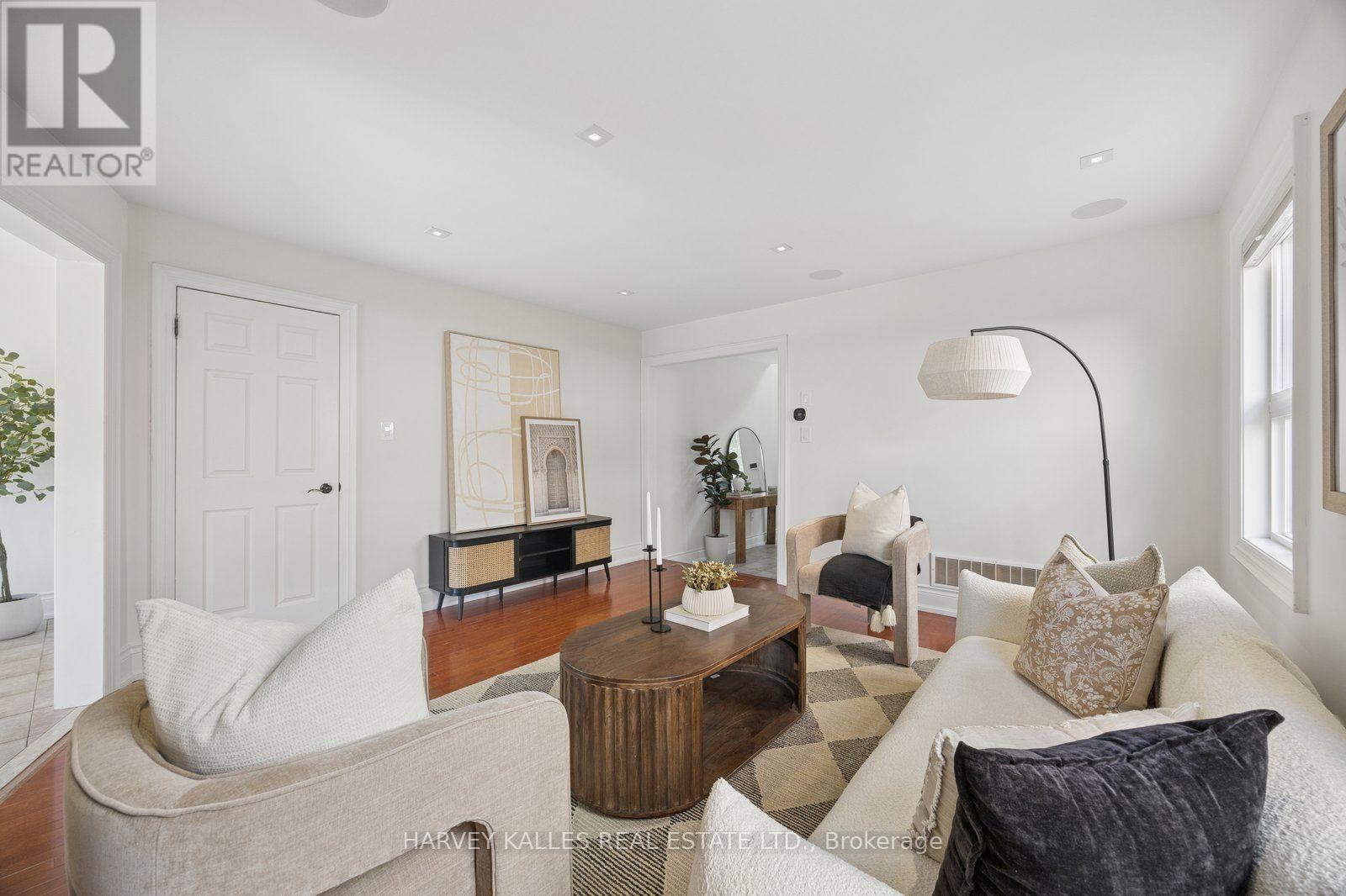 19 STARR CRESCENT - 6