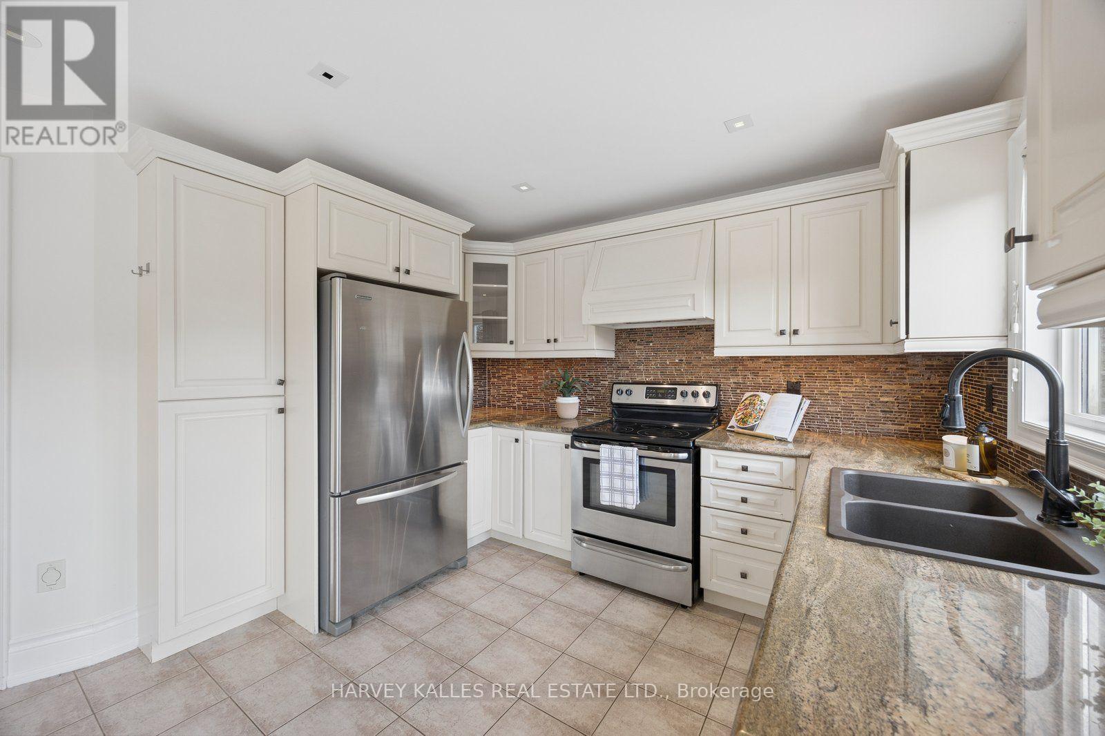 19 STARR CRESCENT - 9