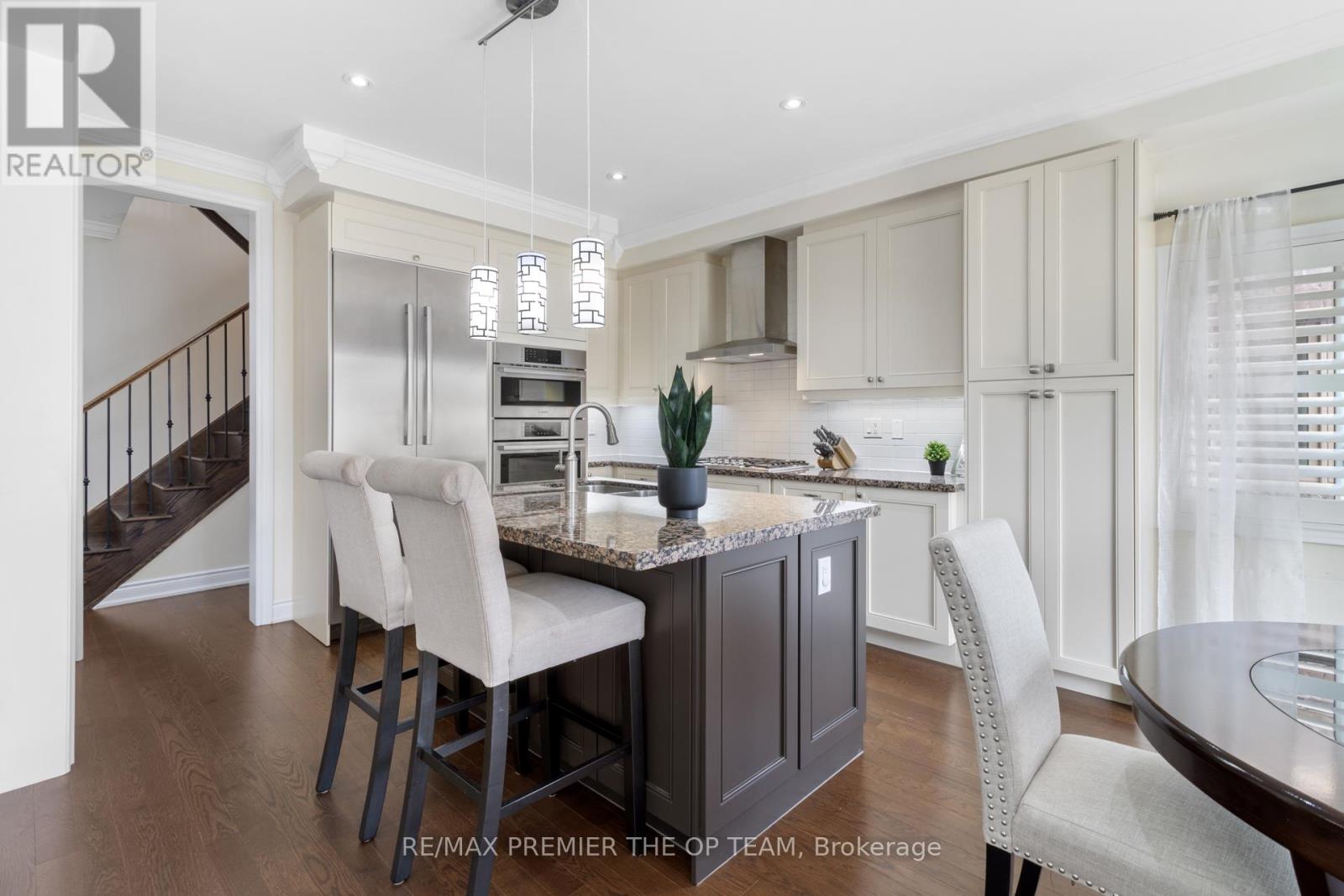 977 WICKHAM ROAD - 12