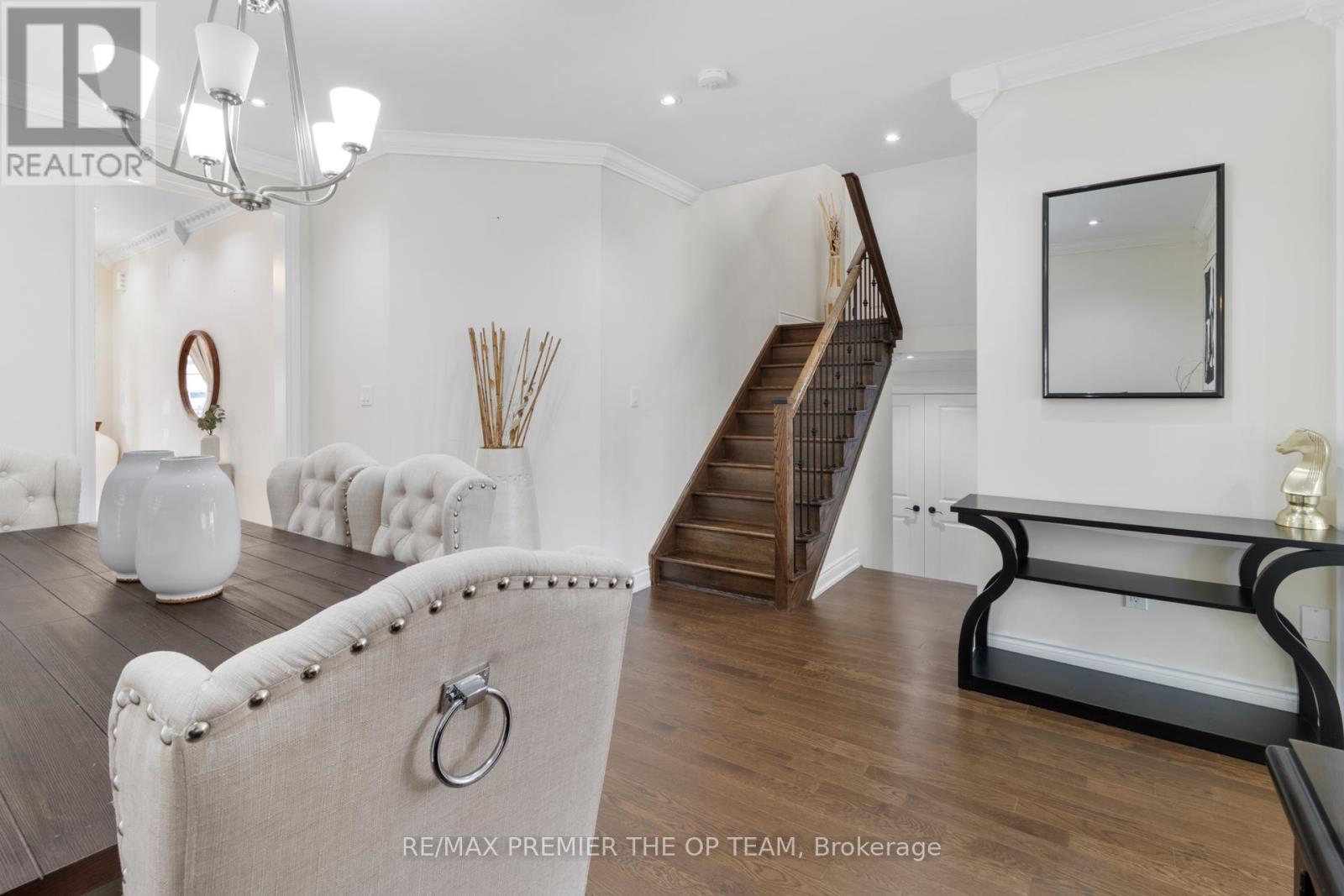 977 WICKHAM ROAD - 21