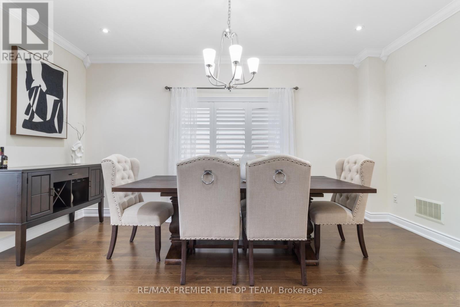 977 WICKHAM ROAD - 24