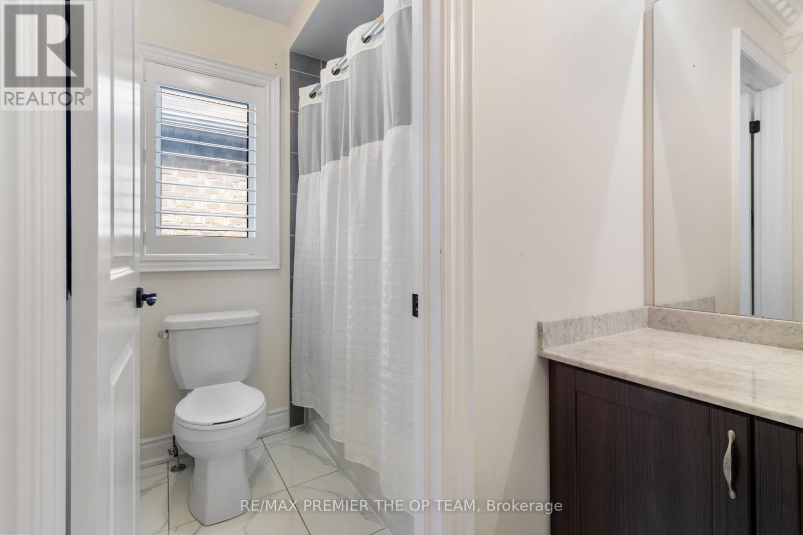 977 WICKHAM ROAD - 34