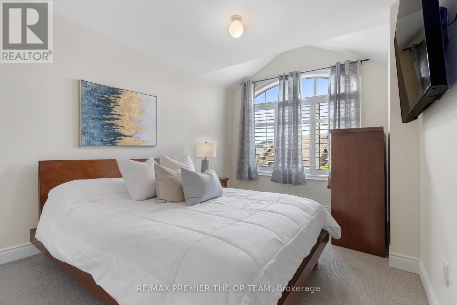 977 WICKHAM ROAD - 38