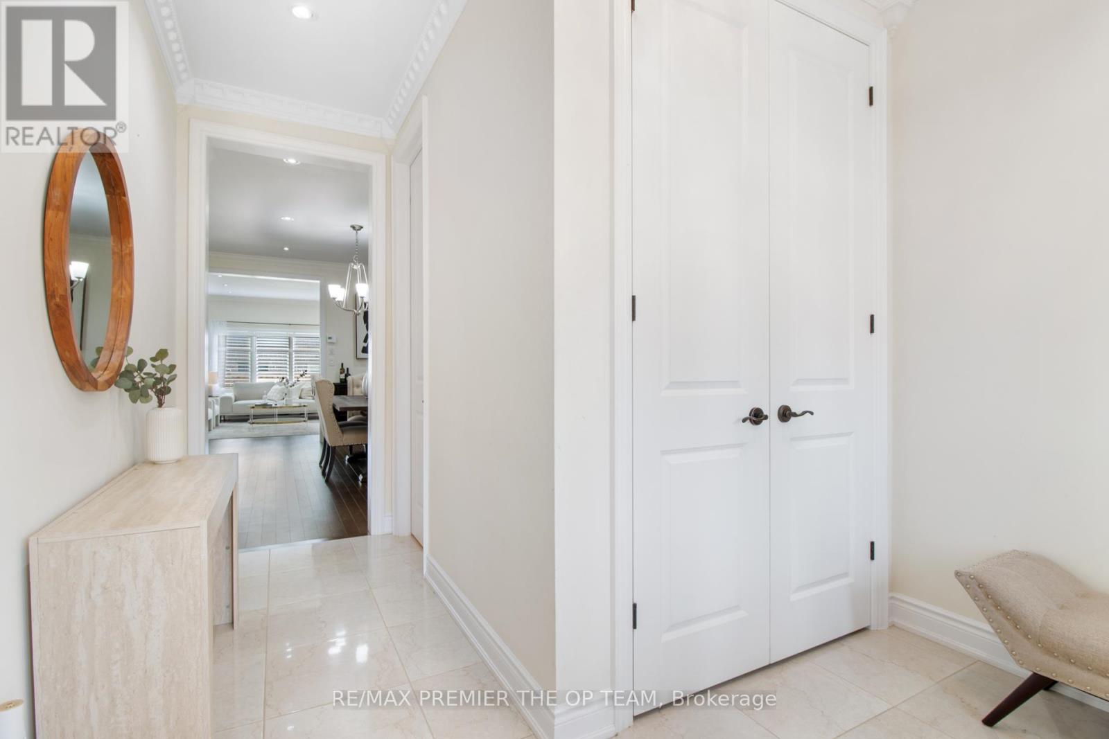 977 WICKHAM ROAD - 7