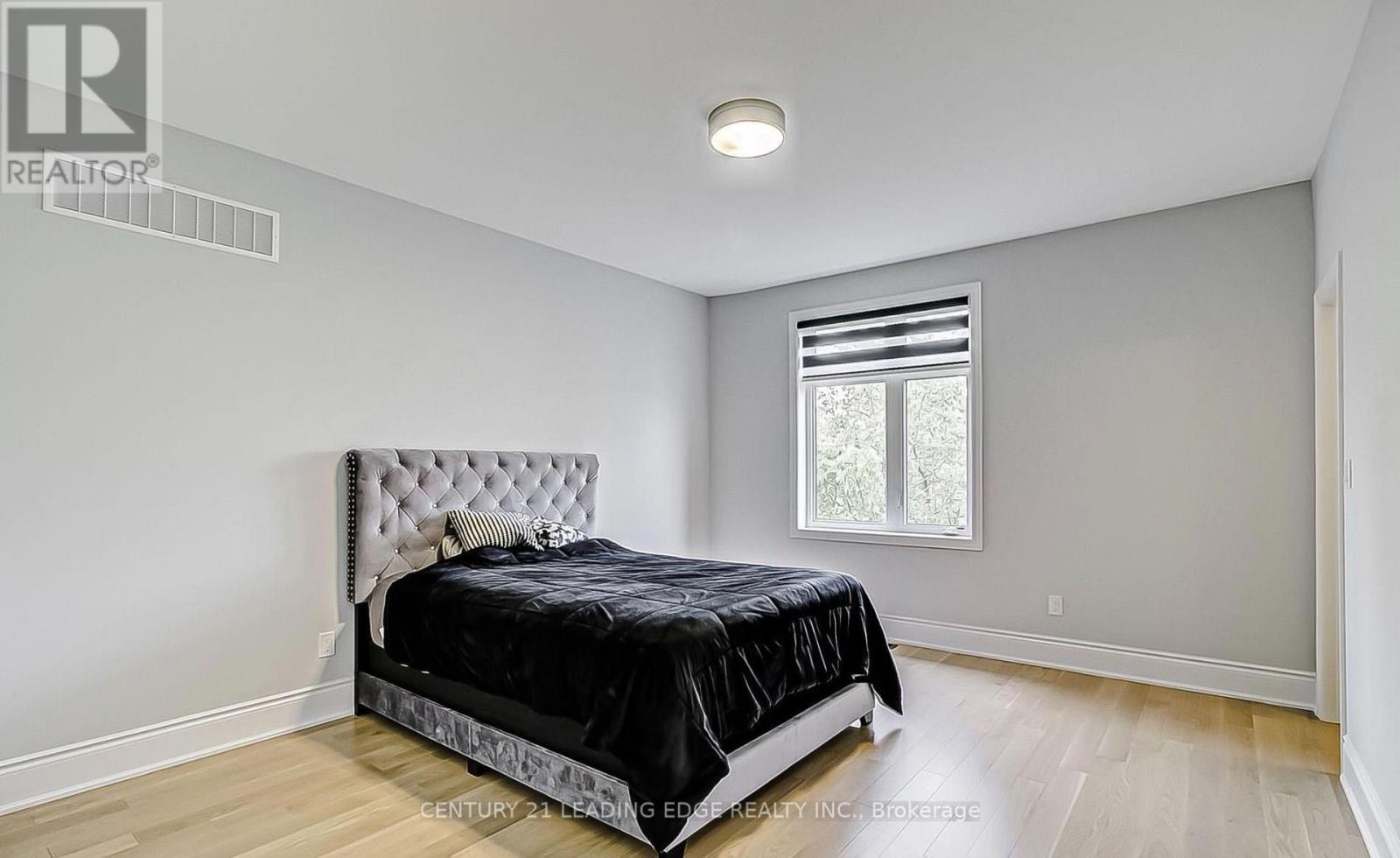 37 WOODHAVEN AVENUE - Image 8