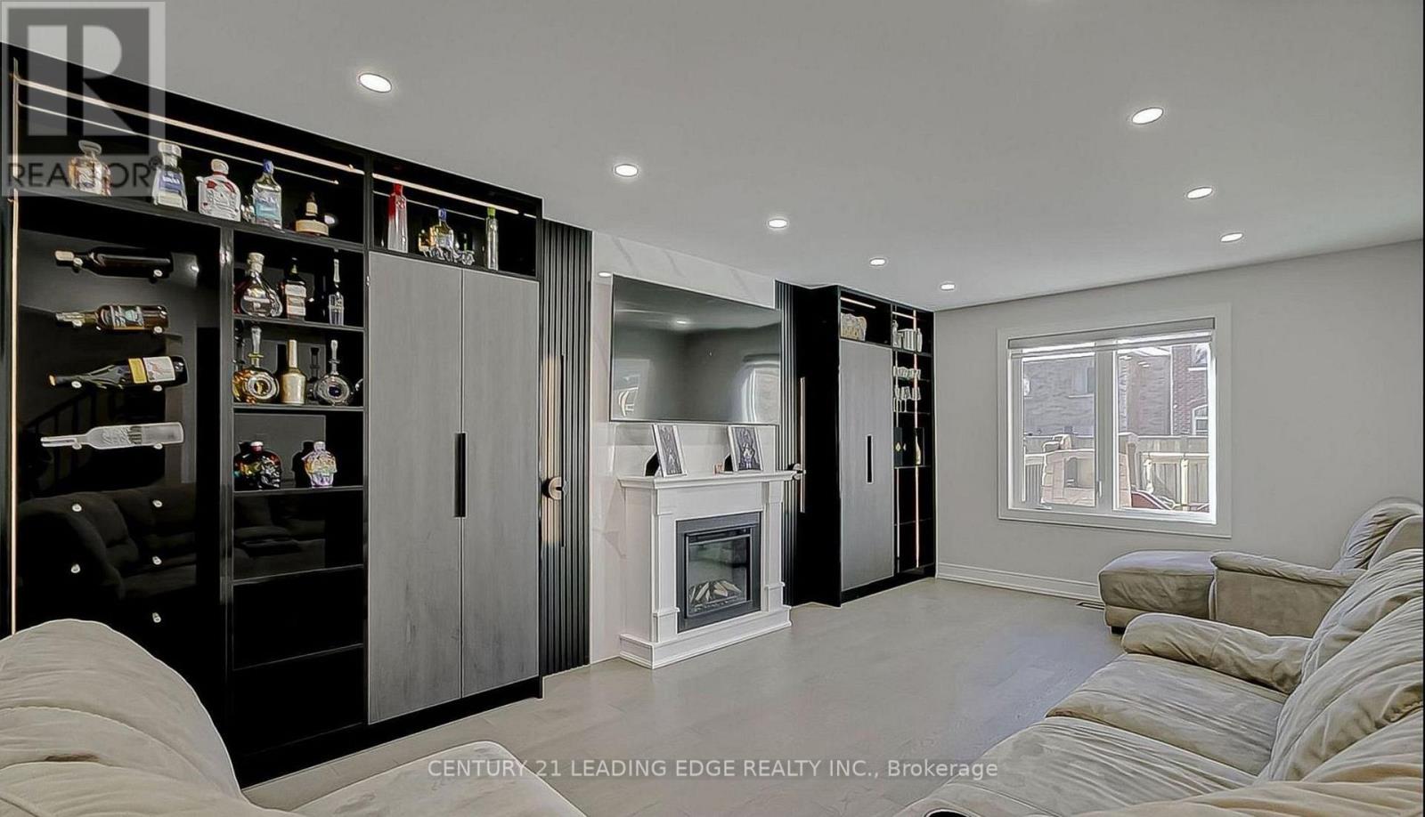 220 OLDE BAYVIEW AVENUE - 7