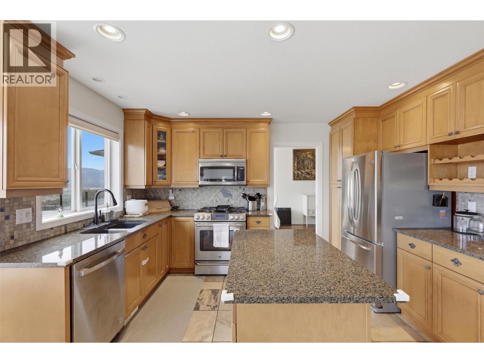 907 QUAIL Drive - 13