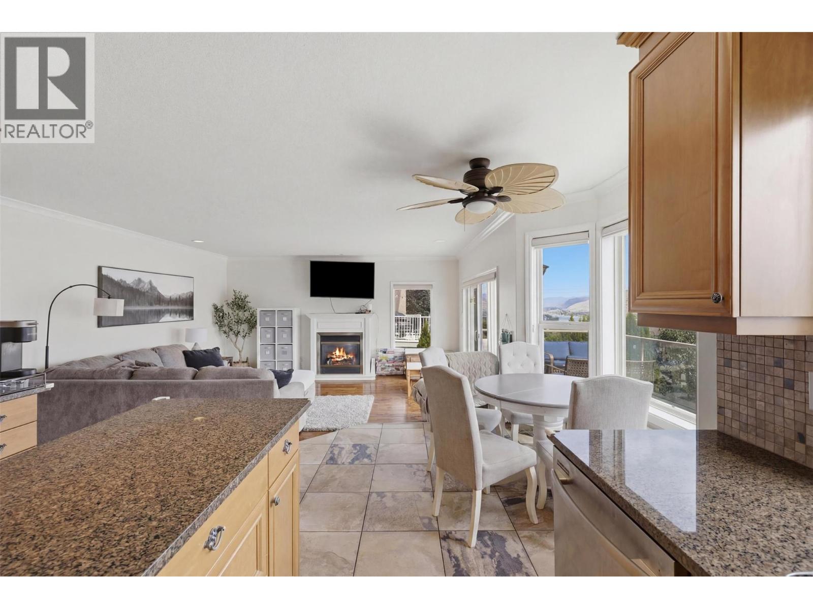 907 QUAIL Drive - 14