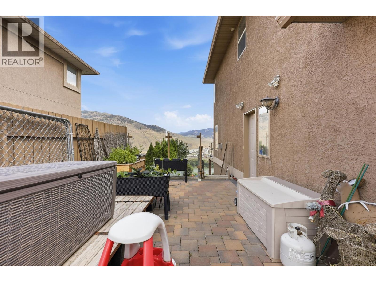 907 QUAIL Drive - Image 76