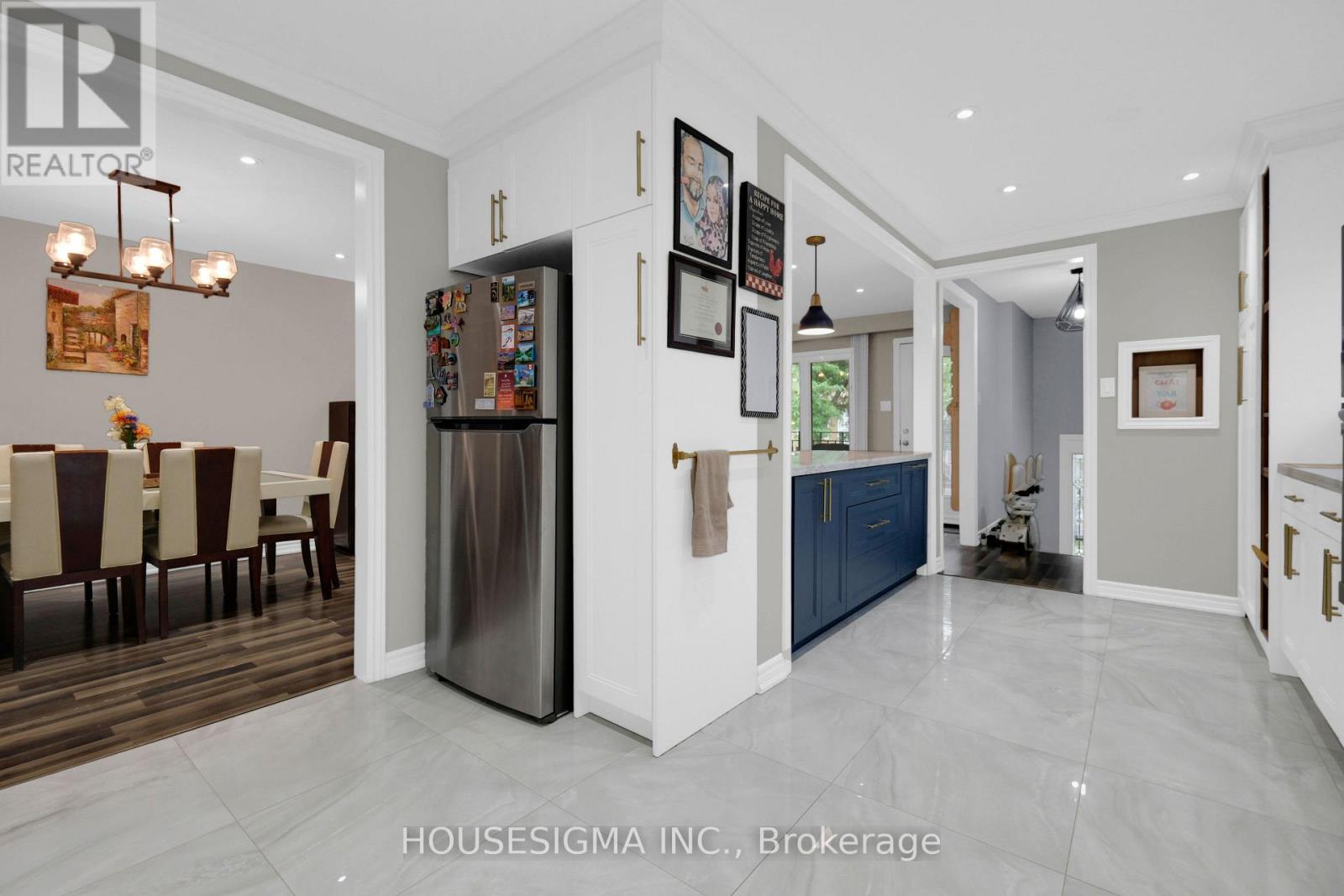 2663 HORTENSE ROAD - 18