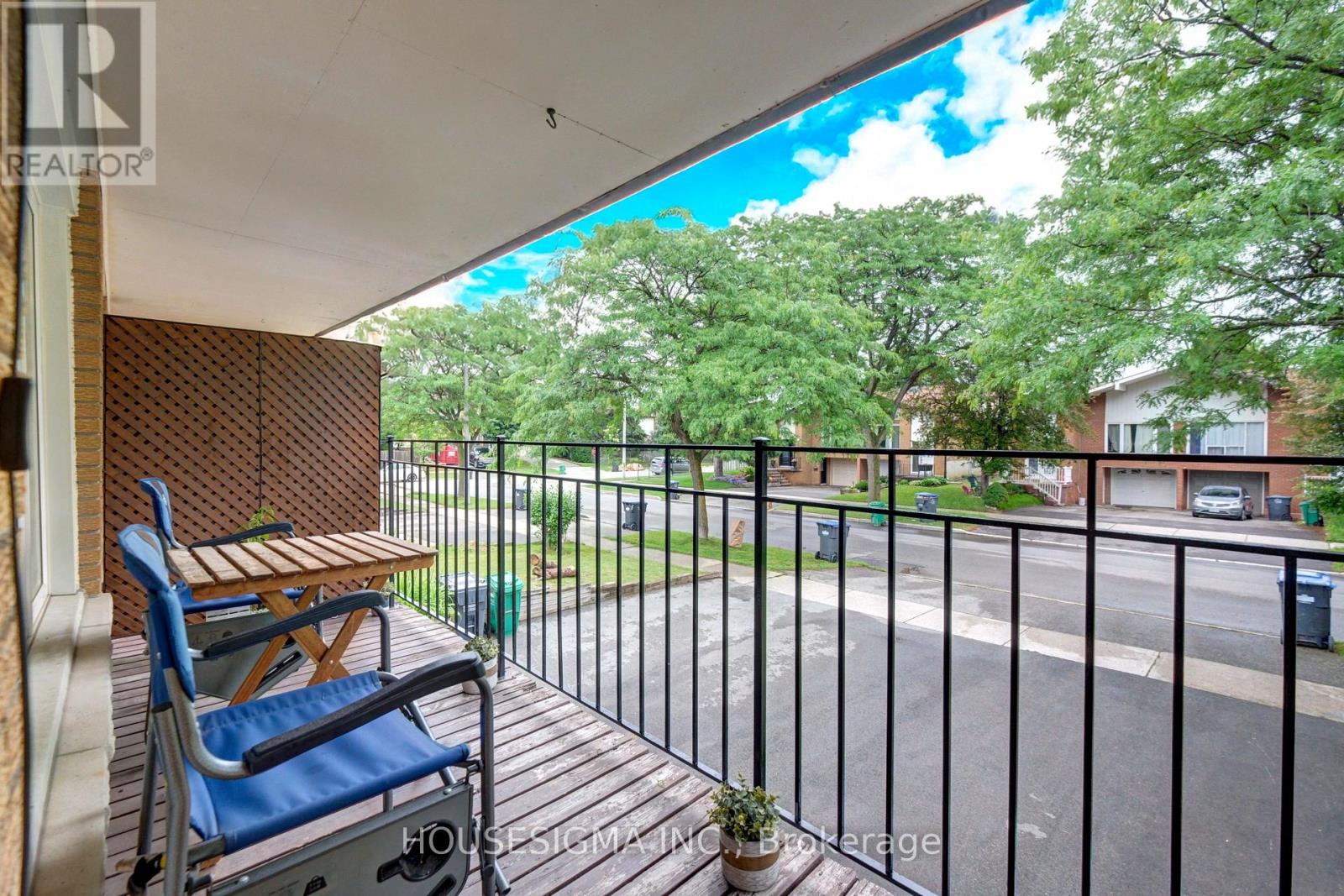 2663 HORTENSE ROAD - 19