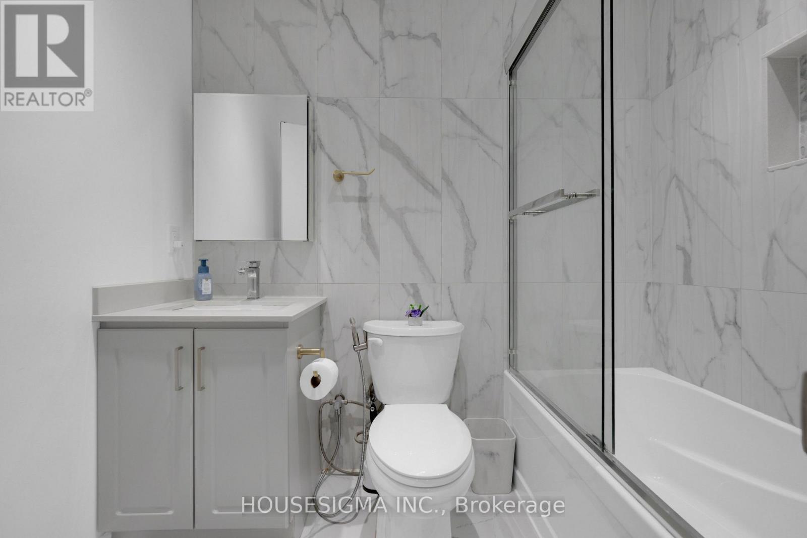 2663 HORTENSE ROAD - 21