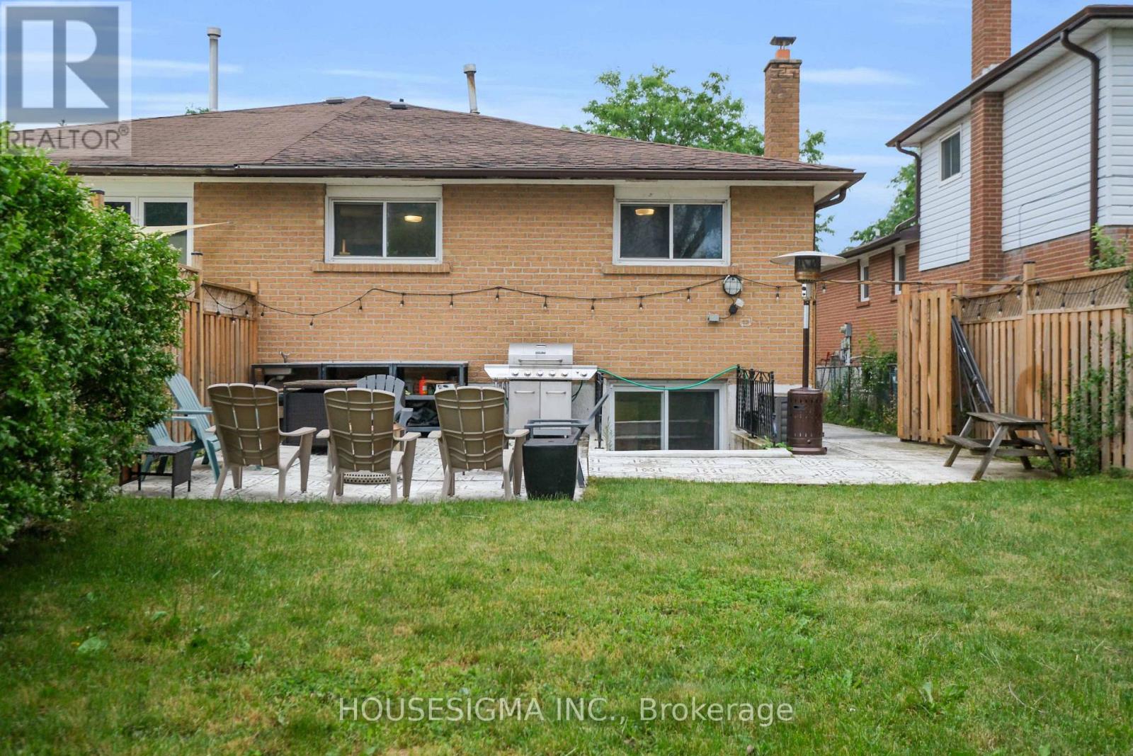 2663 HORTENSE ROAD - 39