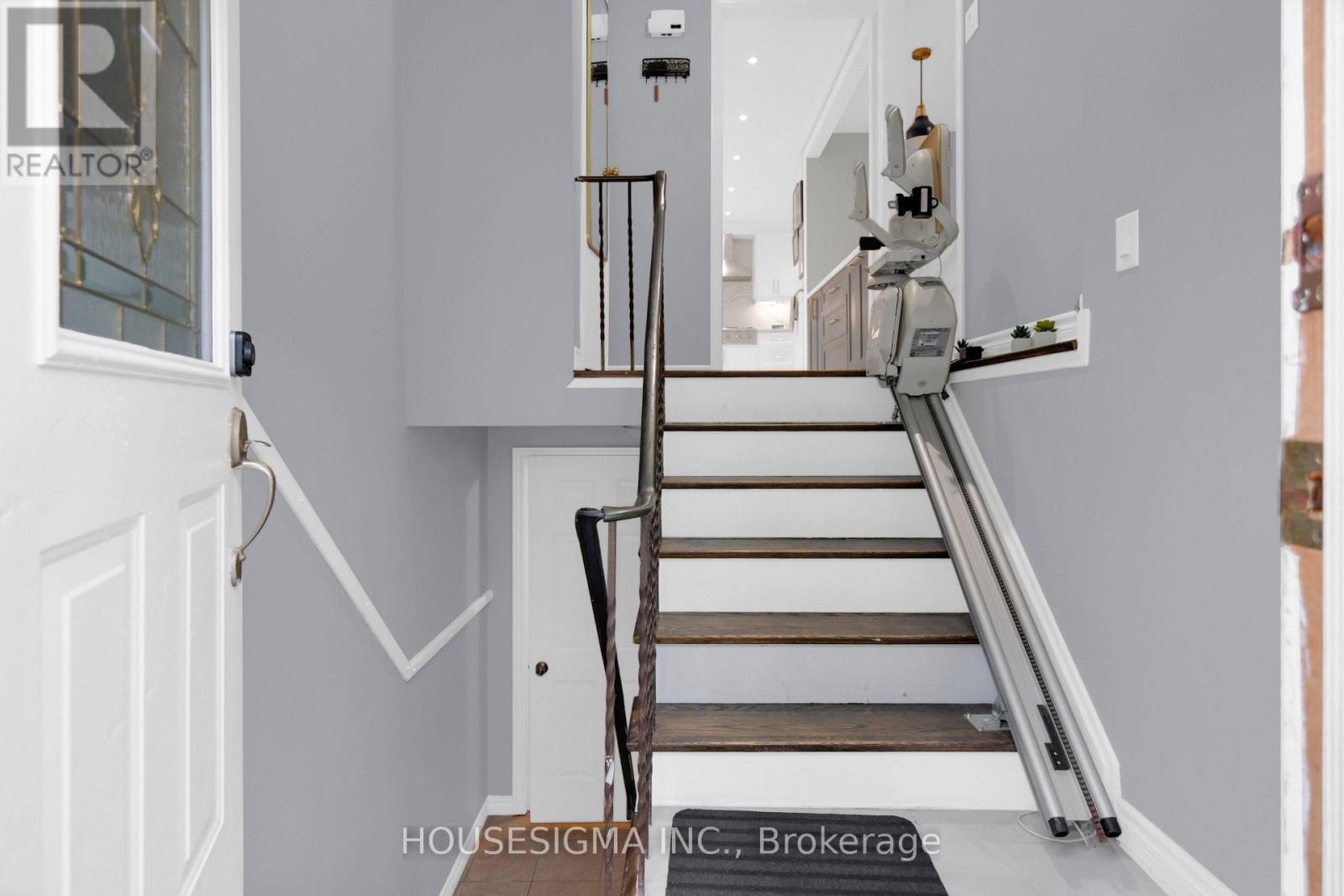 2663 HORTENSE ROAD - 6