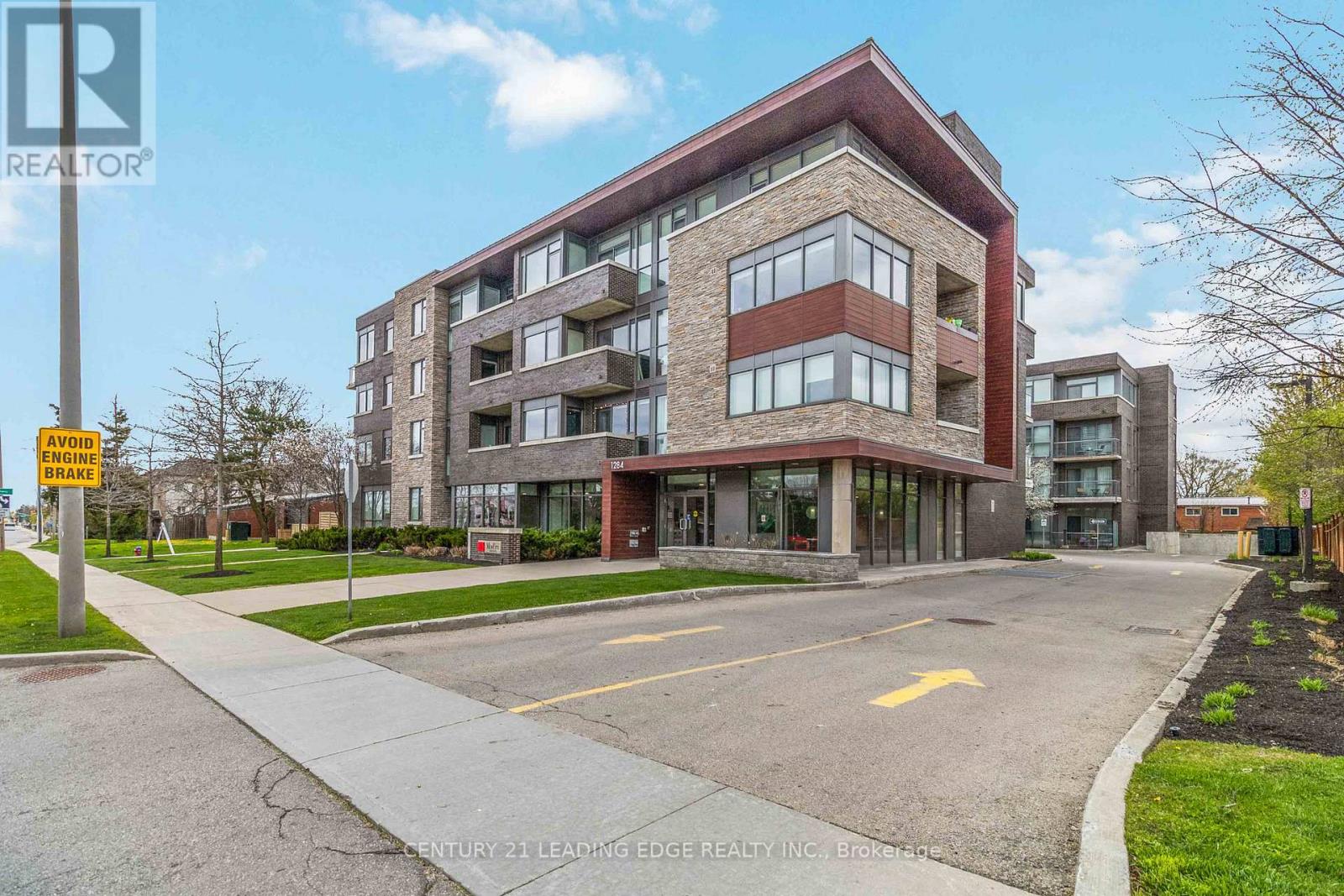 #205 1284 GUELPH LINE - 18