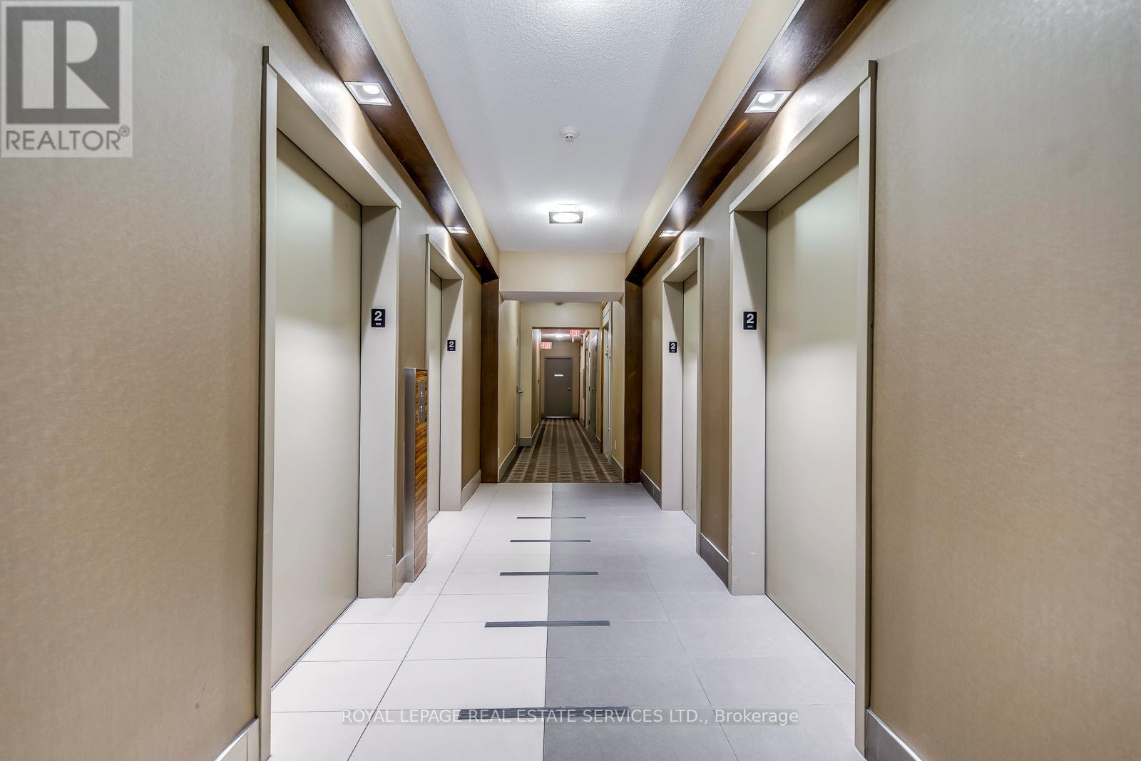 #203 16 BROOKERS LANE - 30