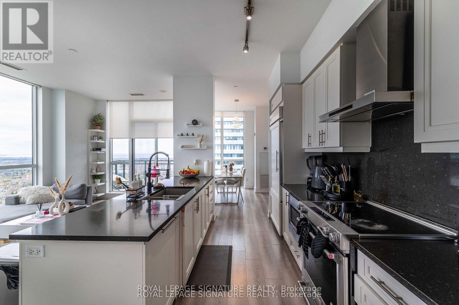 #PH4 4011 BRICKSTONE MEWS - 7