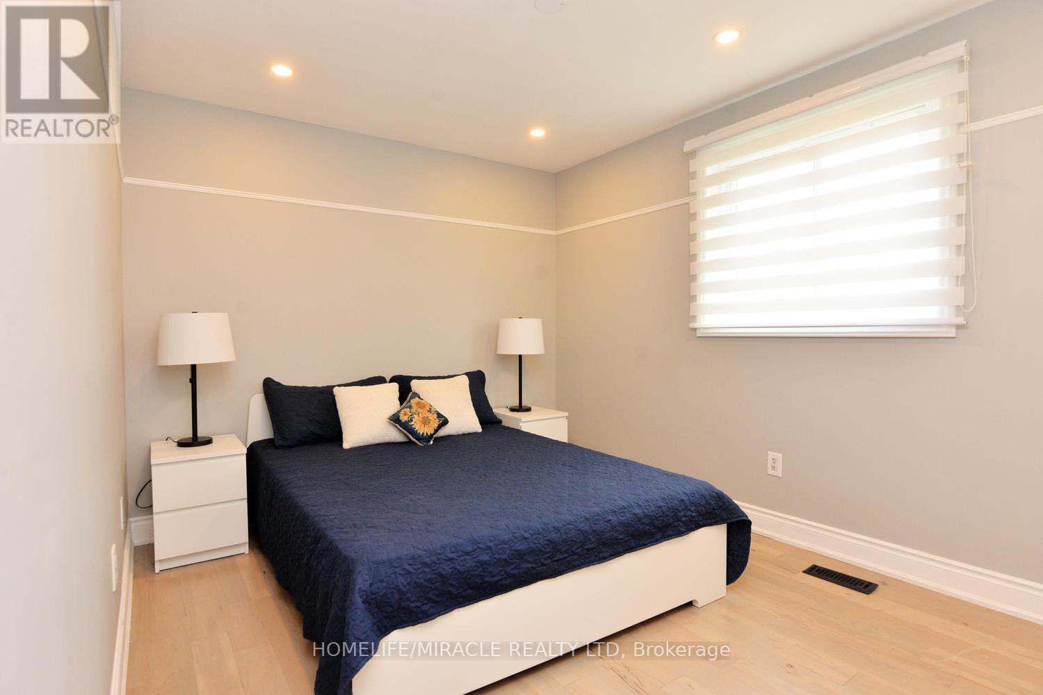 80 JILL CRESCENT - 21