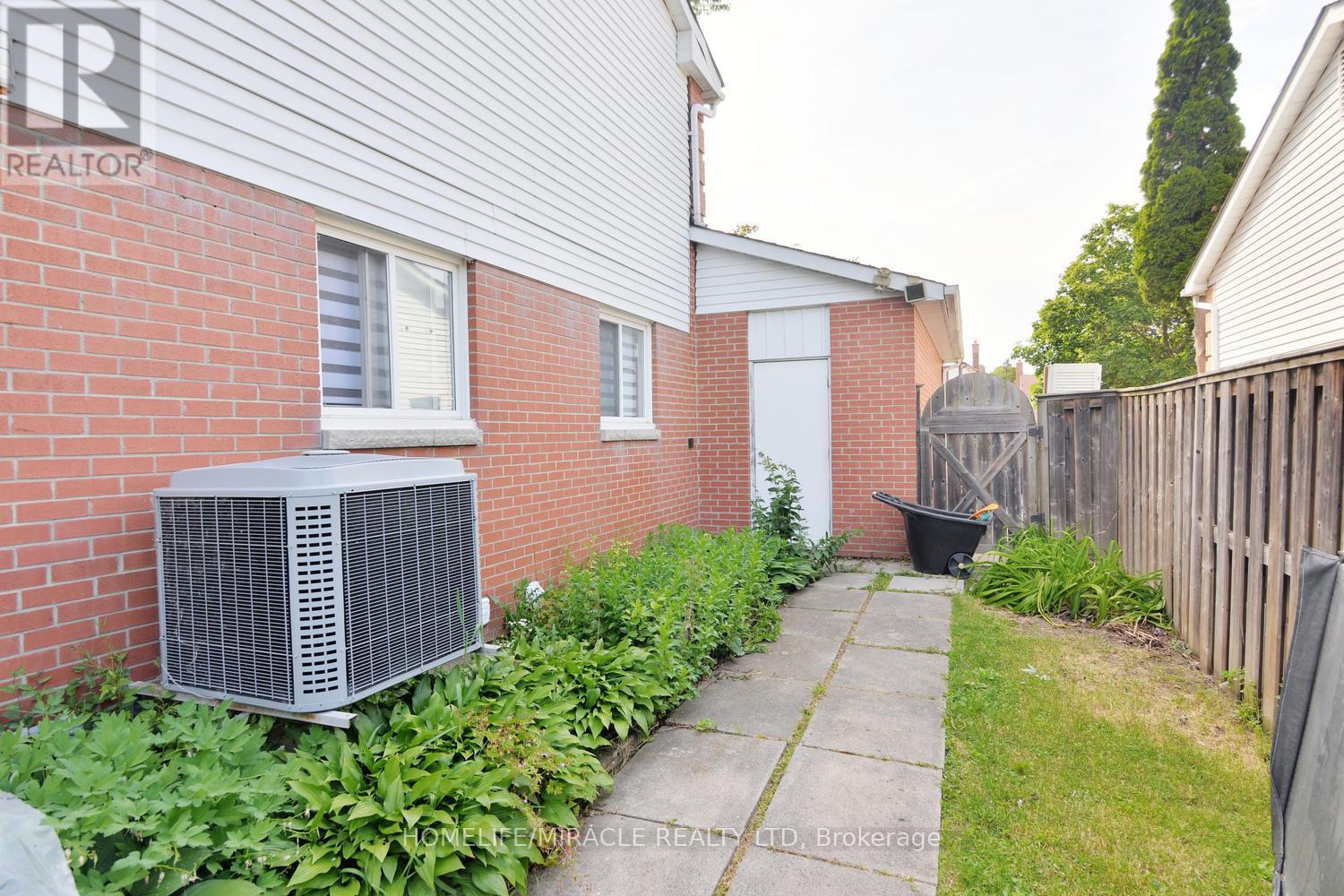 80 JILL CRESCENT - 49