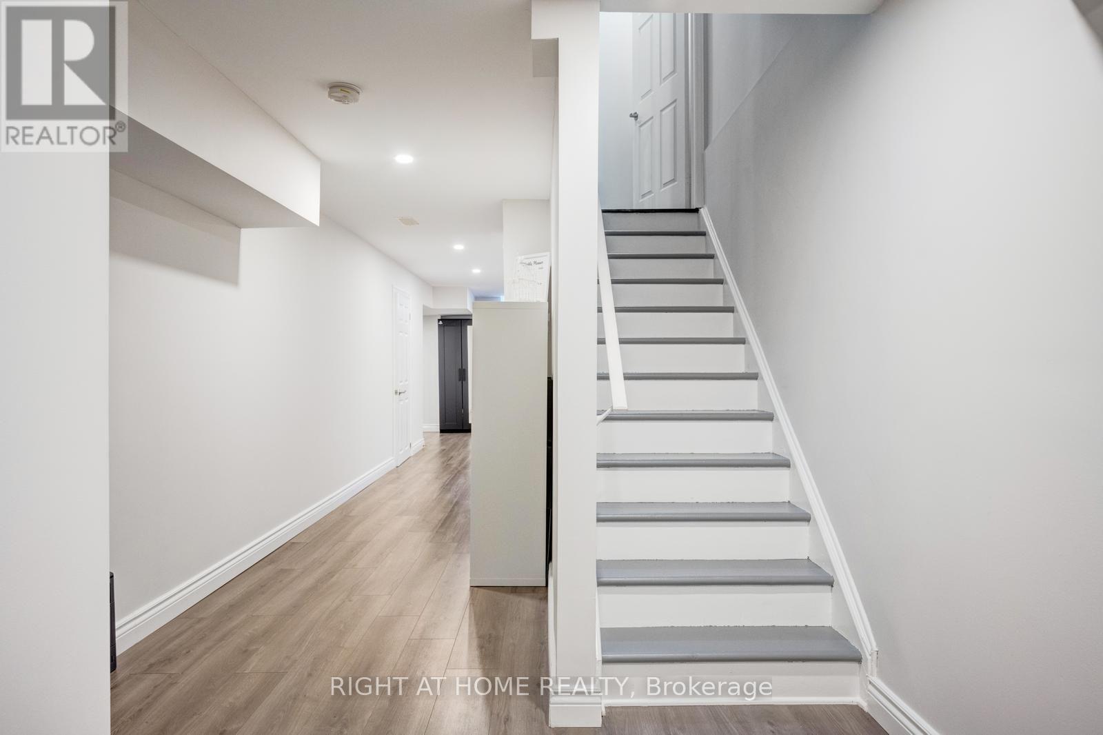 47 OKLAHOMA DRIVE - 38