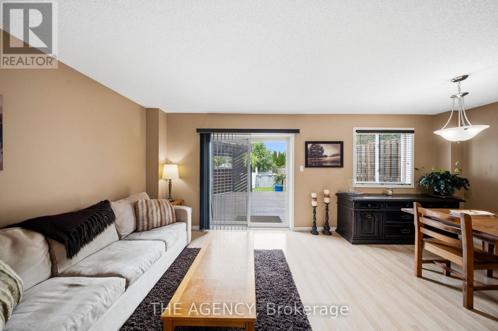 16 SCOTTACRES BOULEVARD - 16