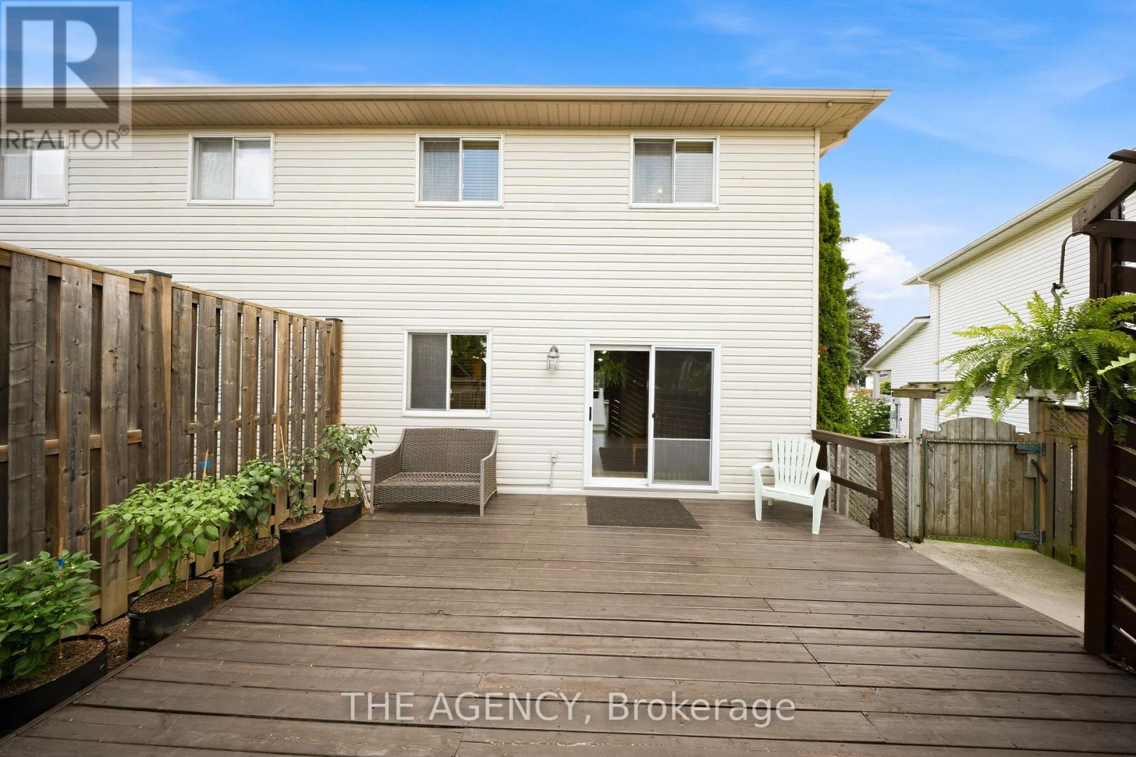 16 SCOTTACRES BOULEVARD - 28