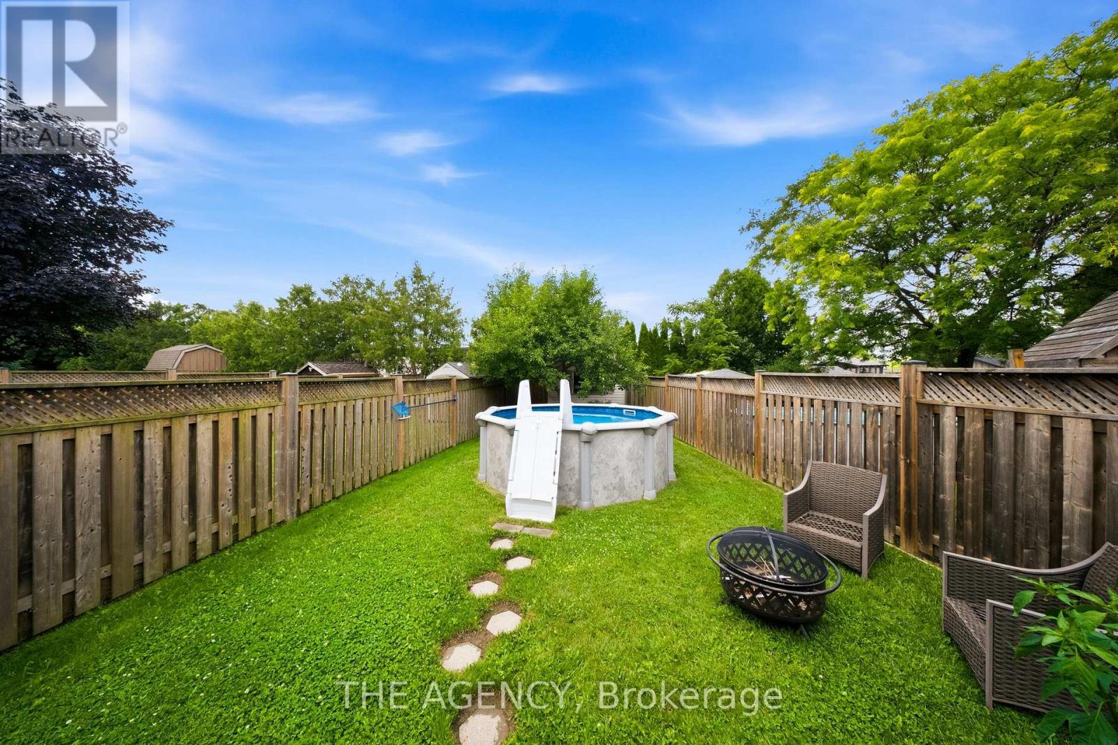 16 SCOTTACRES BOULEVARD - 30