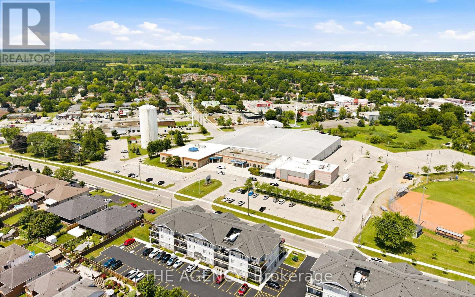 16 SCOTTACRES BOULEVARD - 39