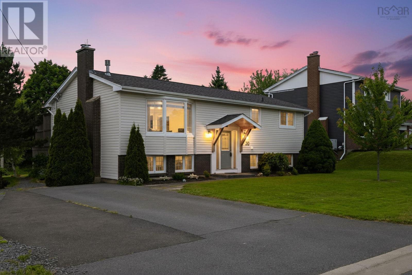20 Hollyoake Lane - 1