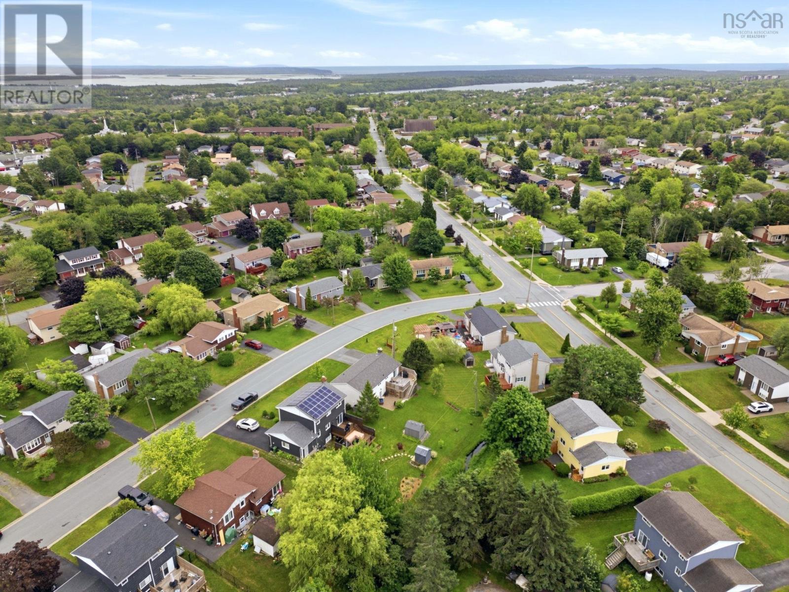 20 Hollyoake Lane - 35