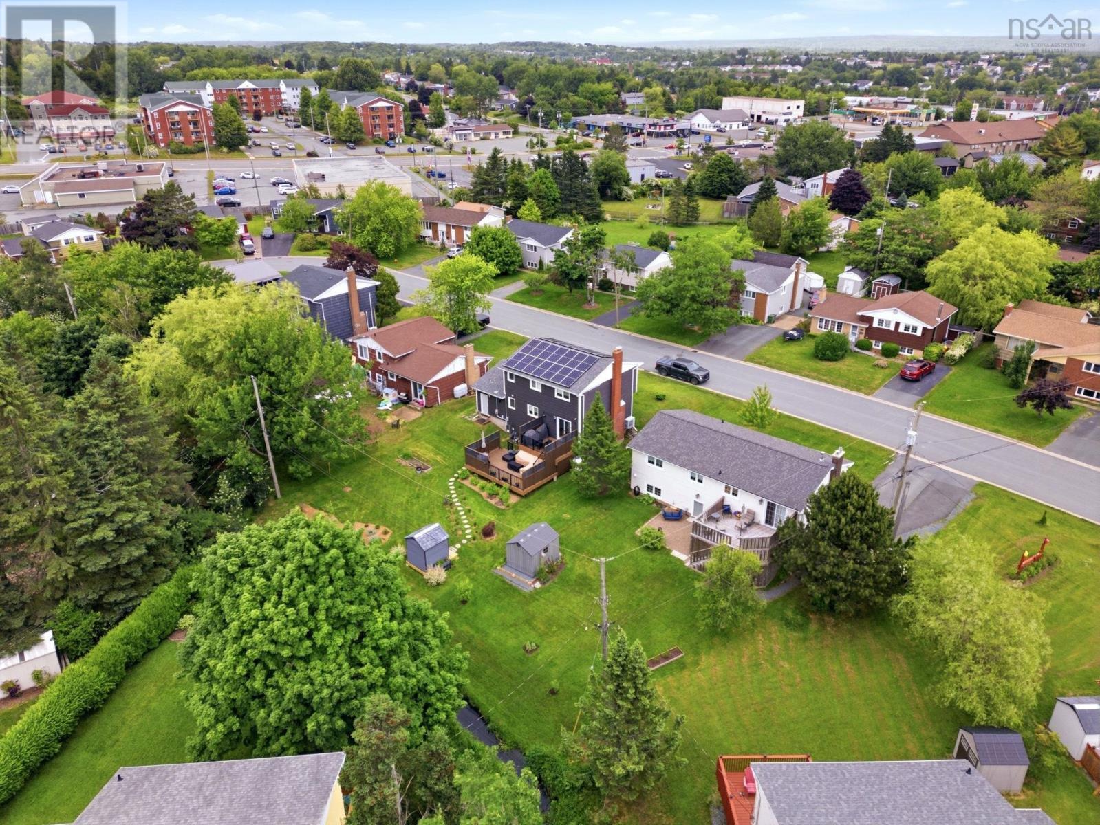20 Hollyoake Lane - 37