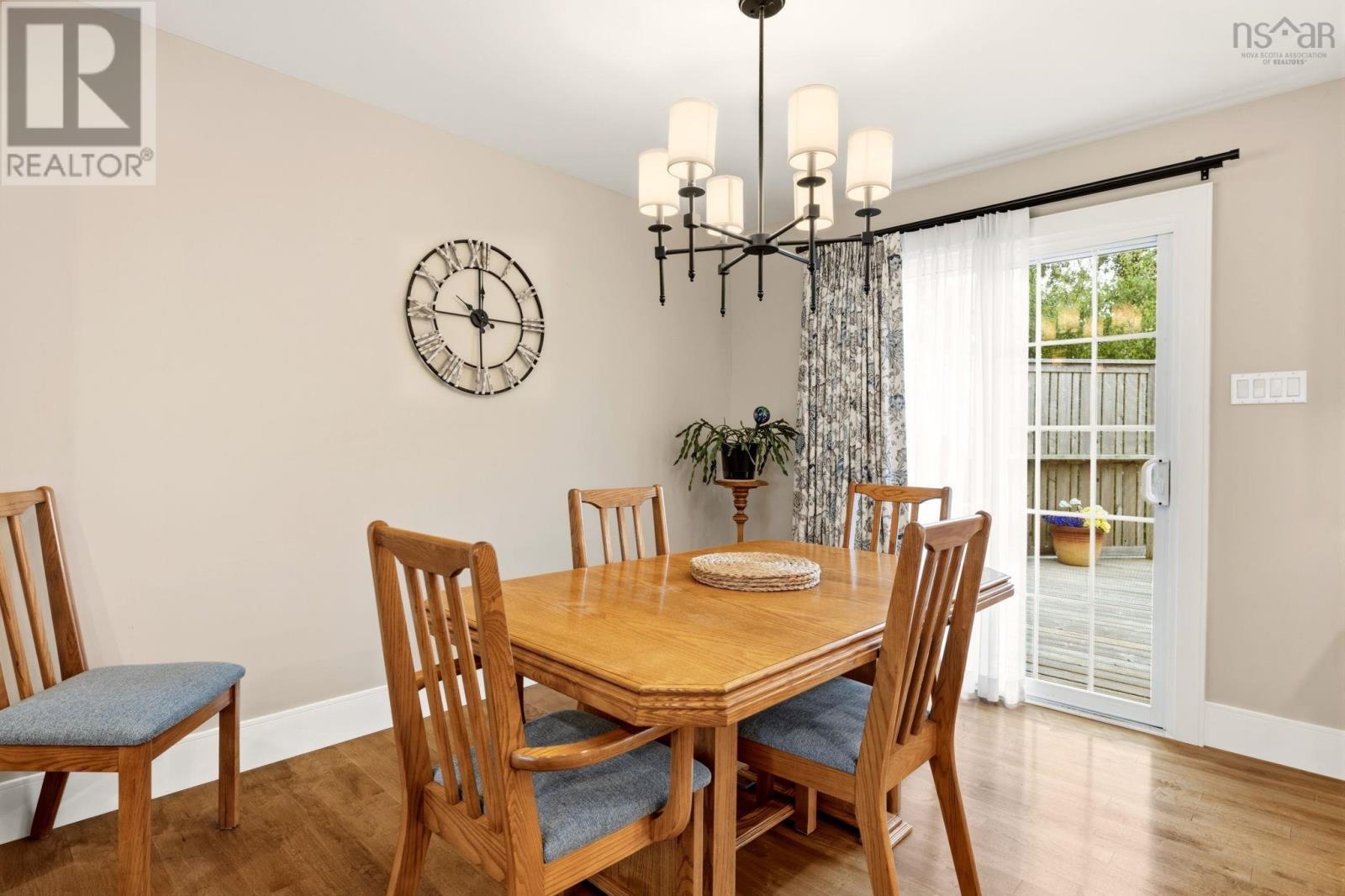20 Hollyoake Lane - 11