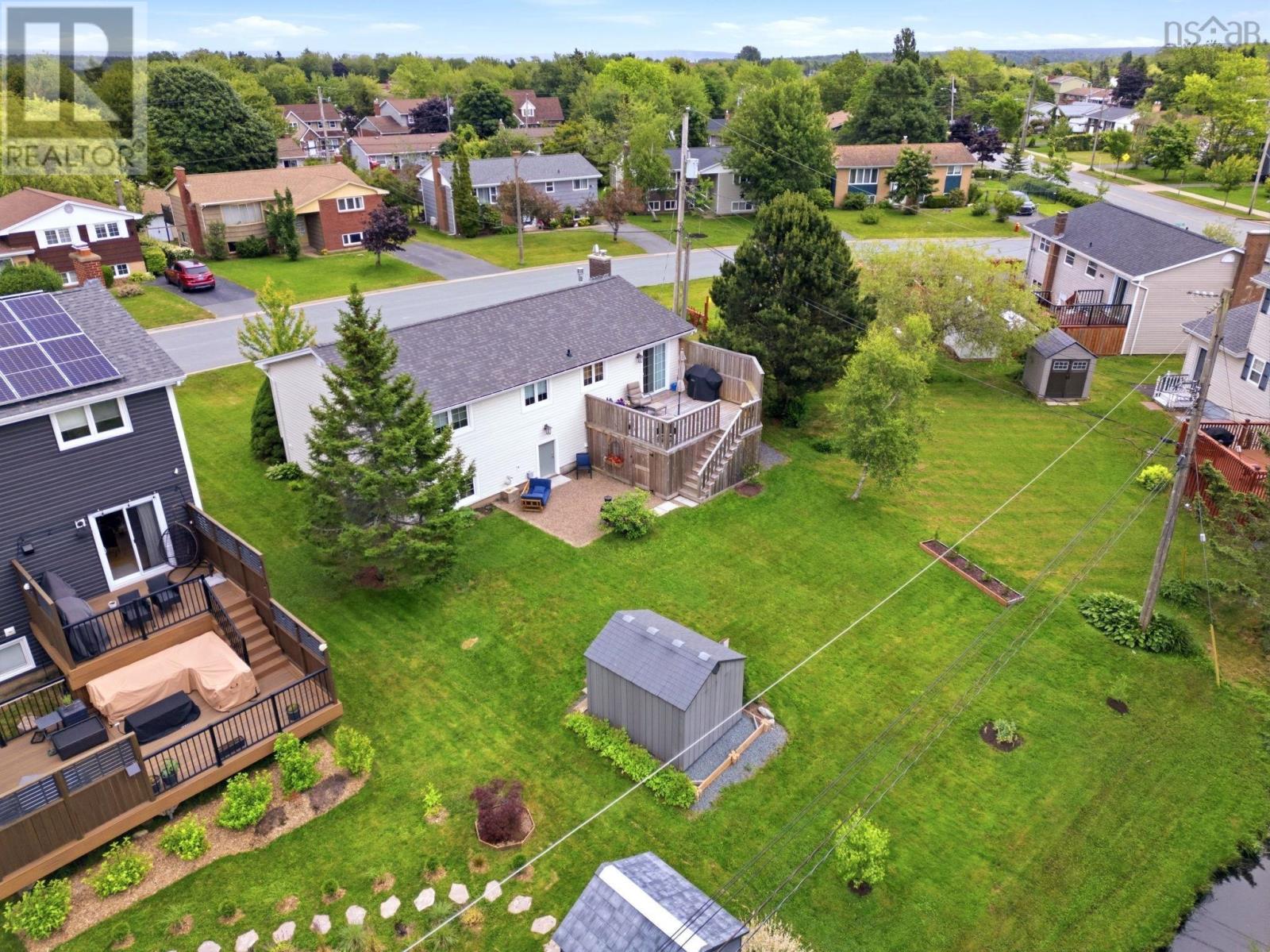 20 Hollyoake Lane - 36