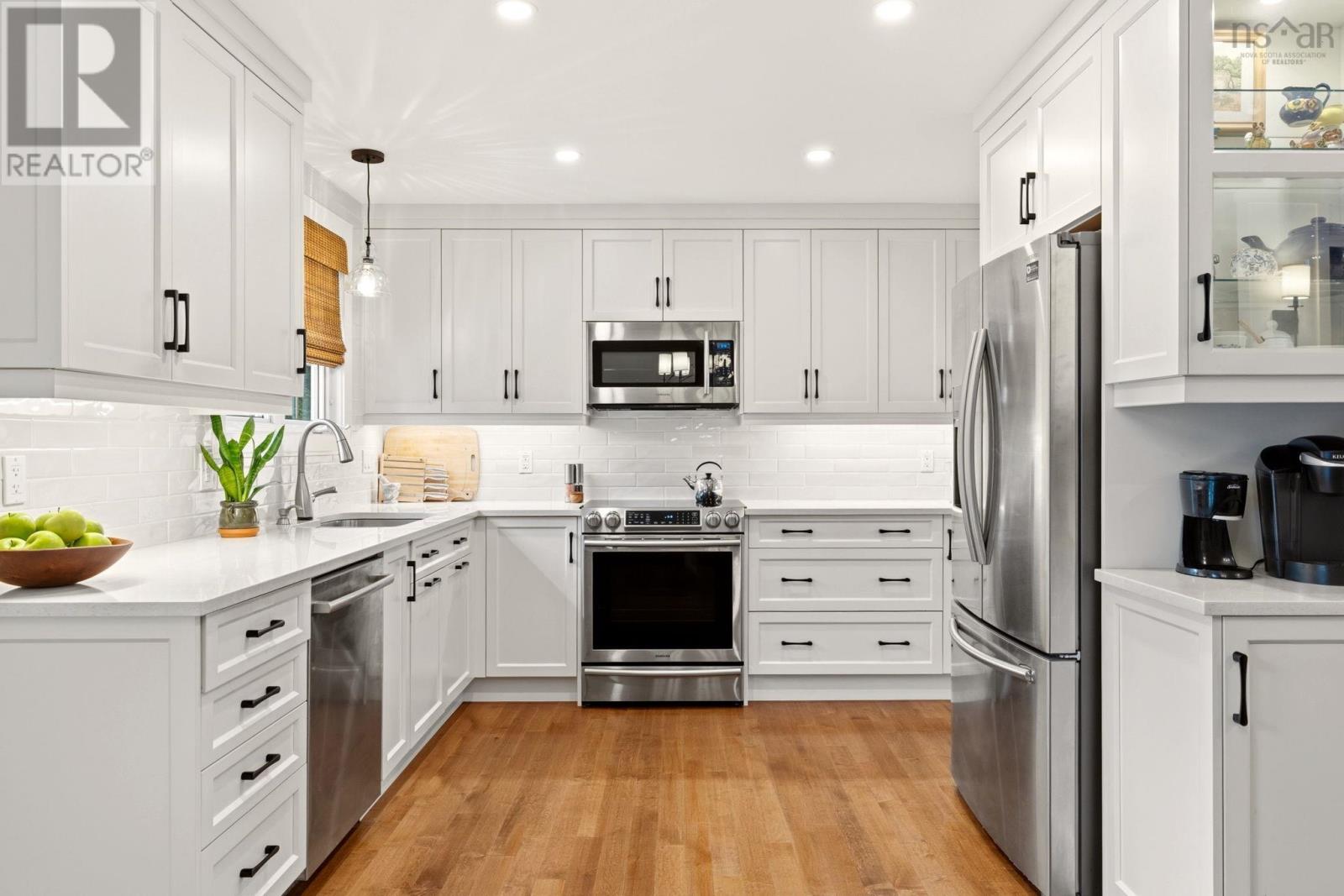 20 Hollyoake Lane - 6