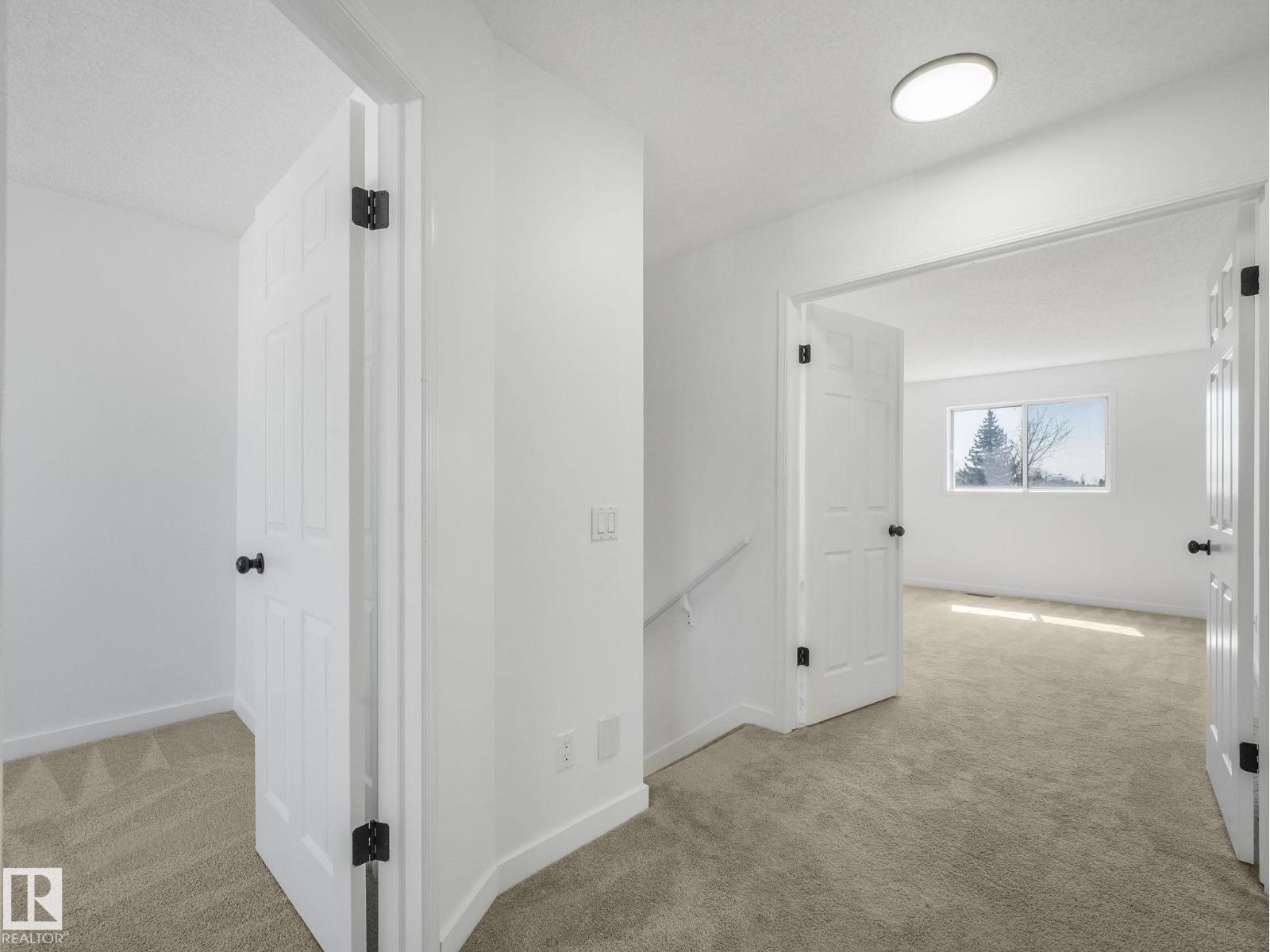 4103 28 AV NW - 19