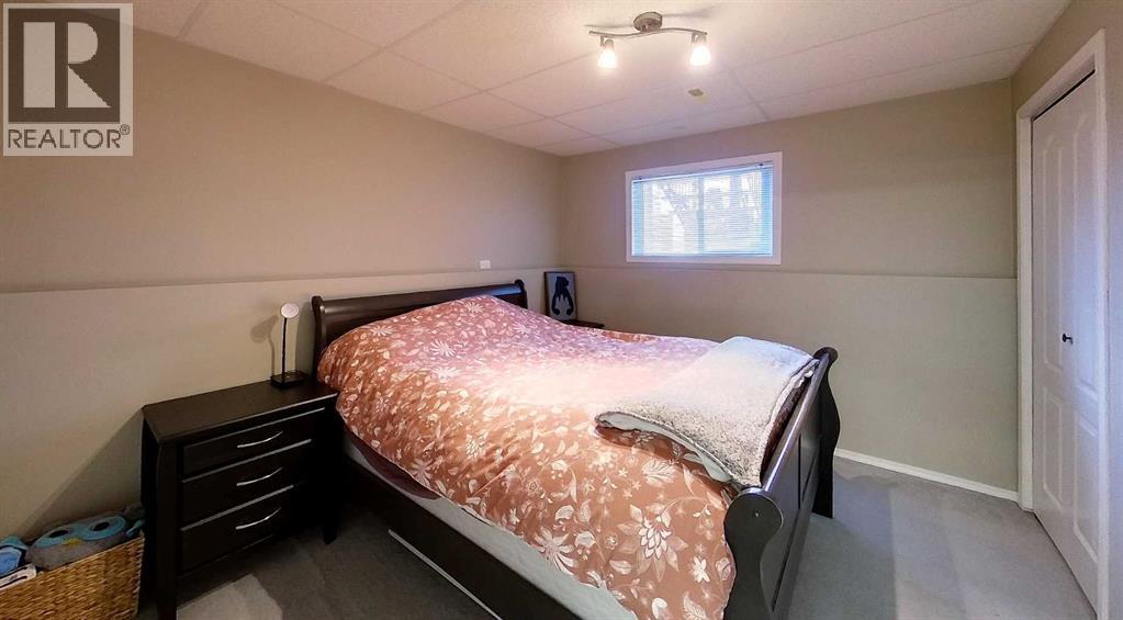 5804 12 AVE - 27
