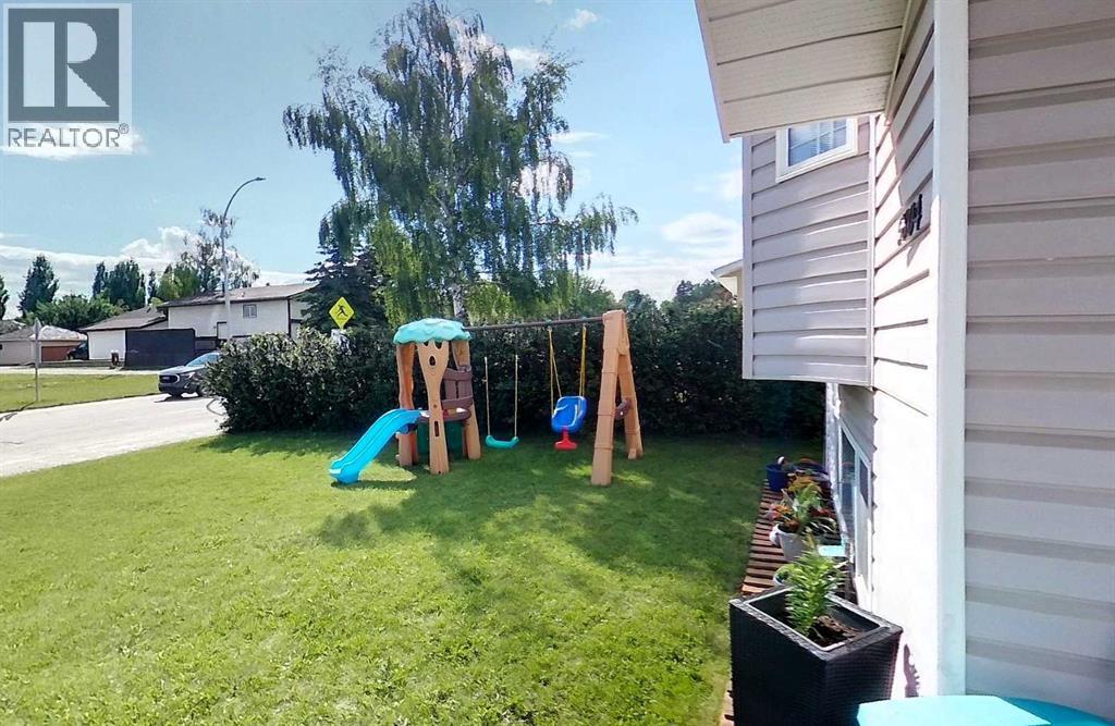 5804 12 AVE - 22