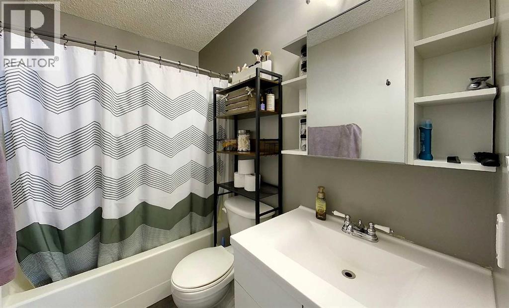 5804 12 AVE - 14