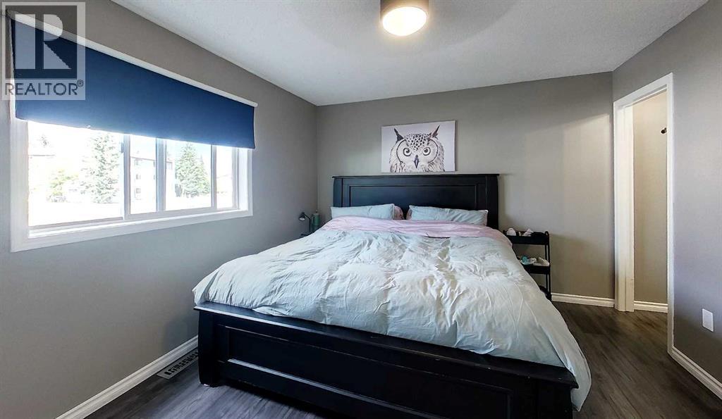 5804 12 AVE - 11