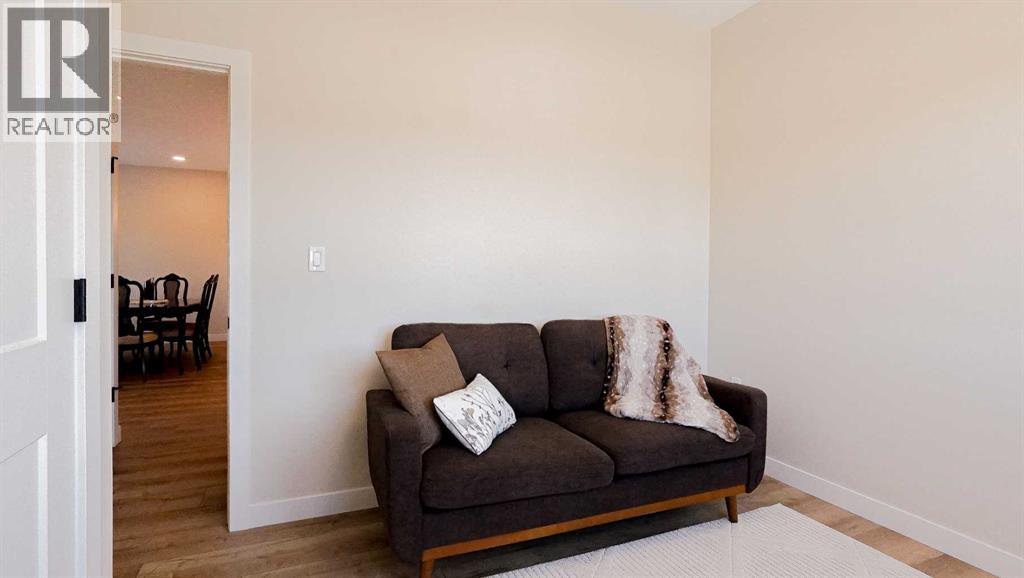 171 Parkview Crescent W - 25