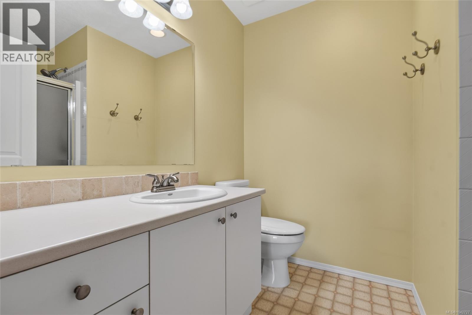 #302 245 First St - 12