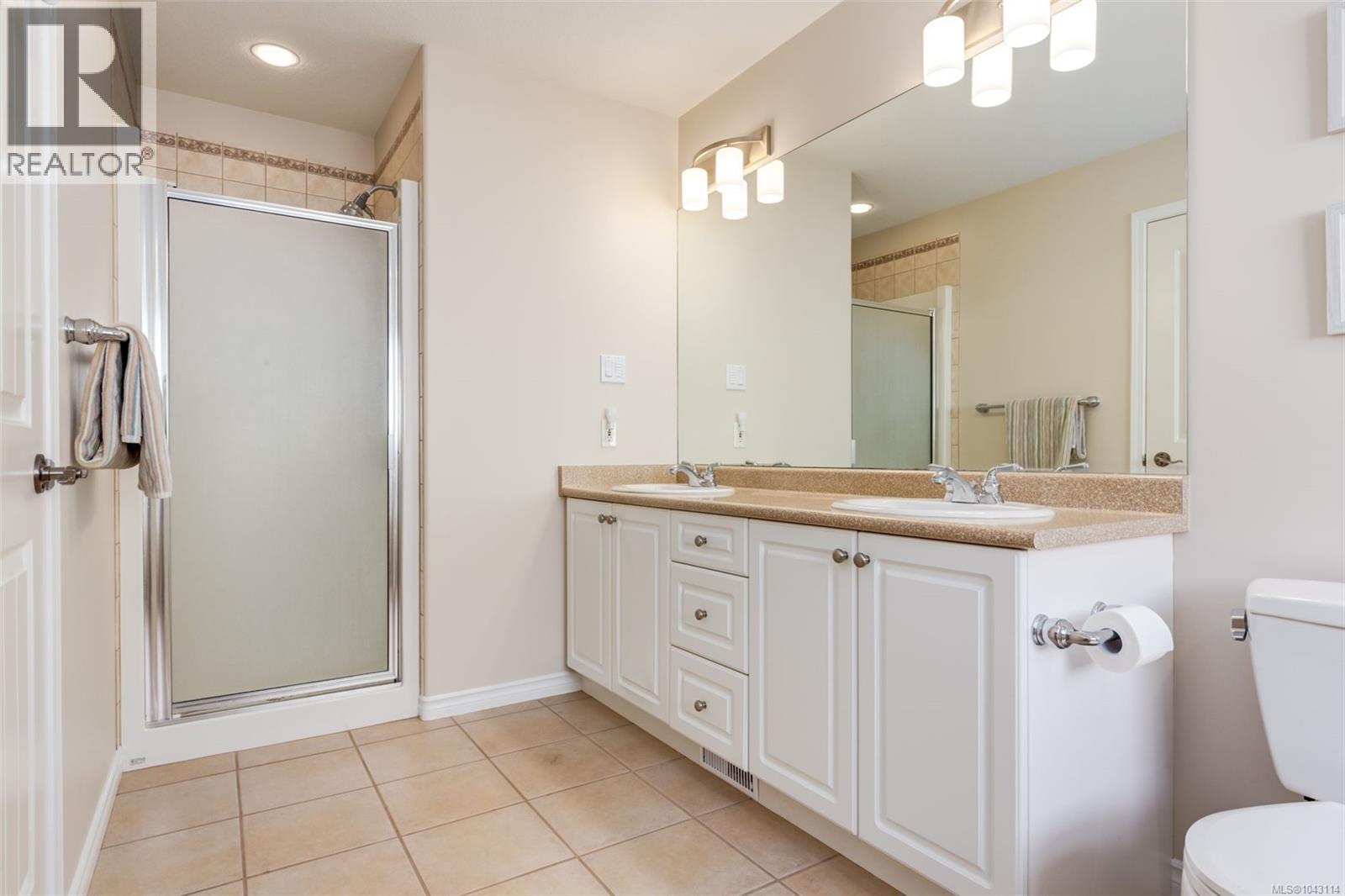 1153 Roberton Blvd - 14